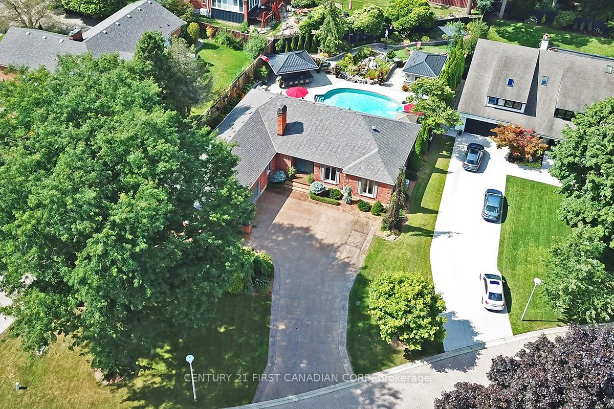 Photo 44 of 811 Clearview Crescent, London, North Q — HOMEH