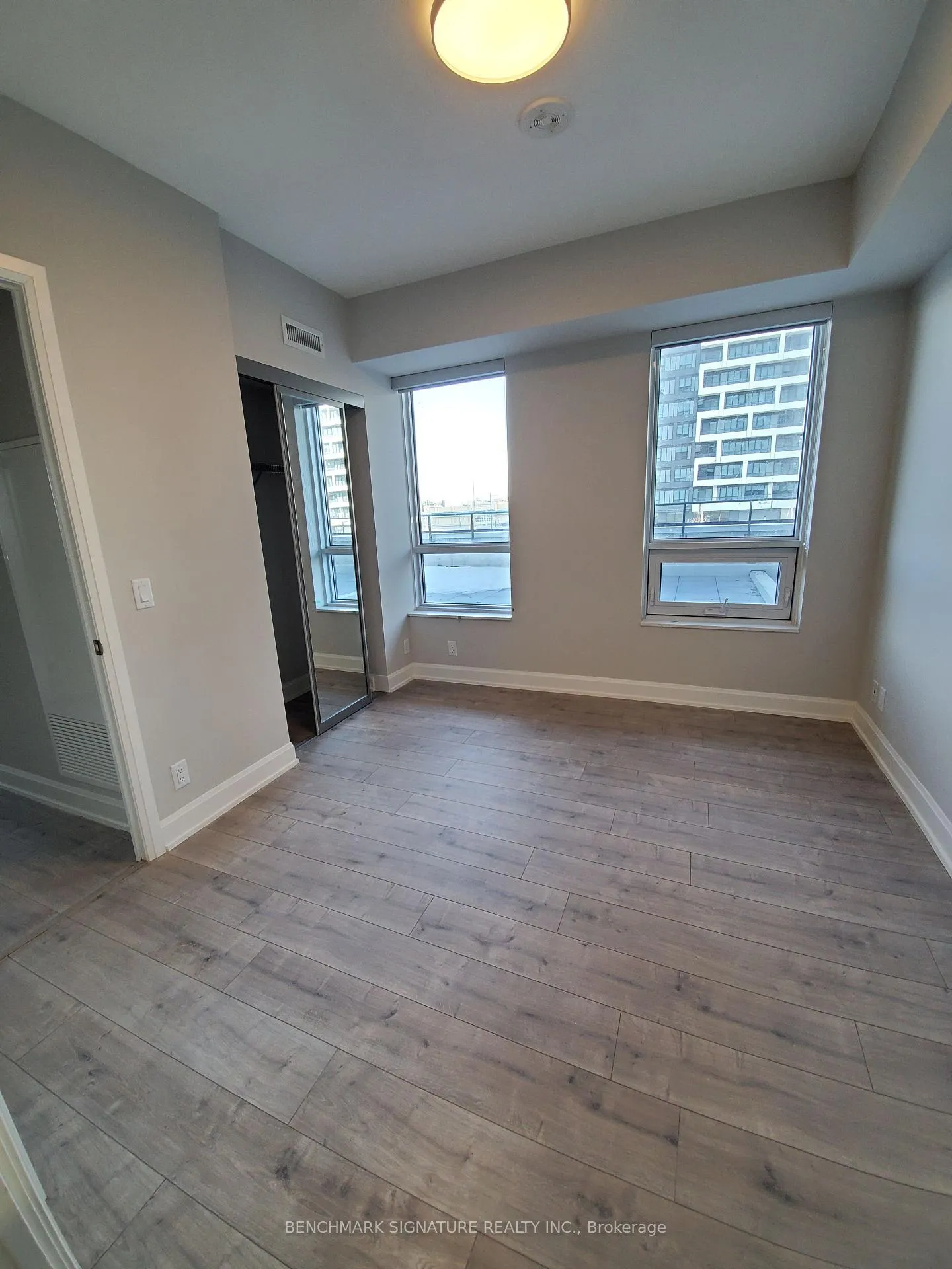 Photo 7 of Unit 207, 8 Water Walk Drive, Markham, Unionville — HOMEH