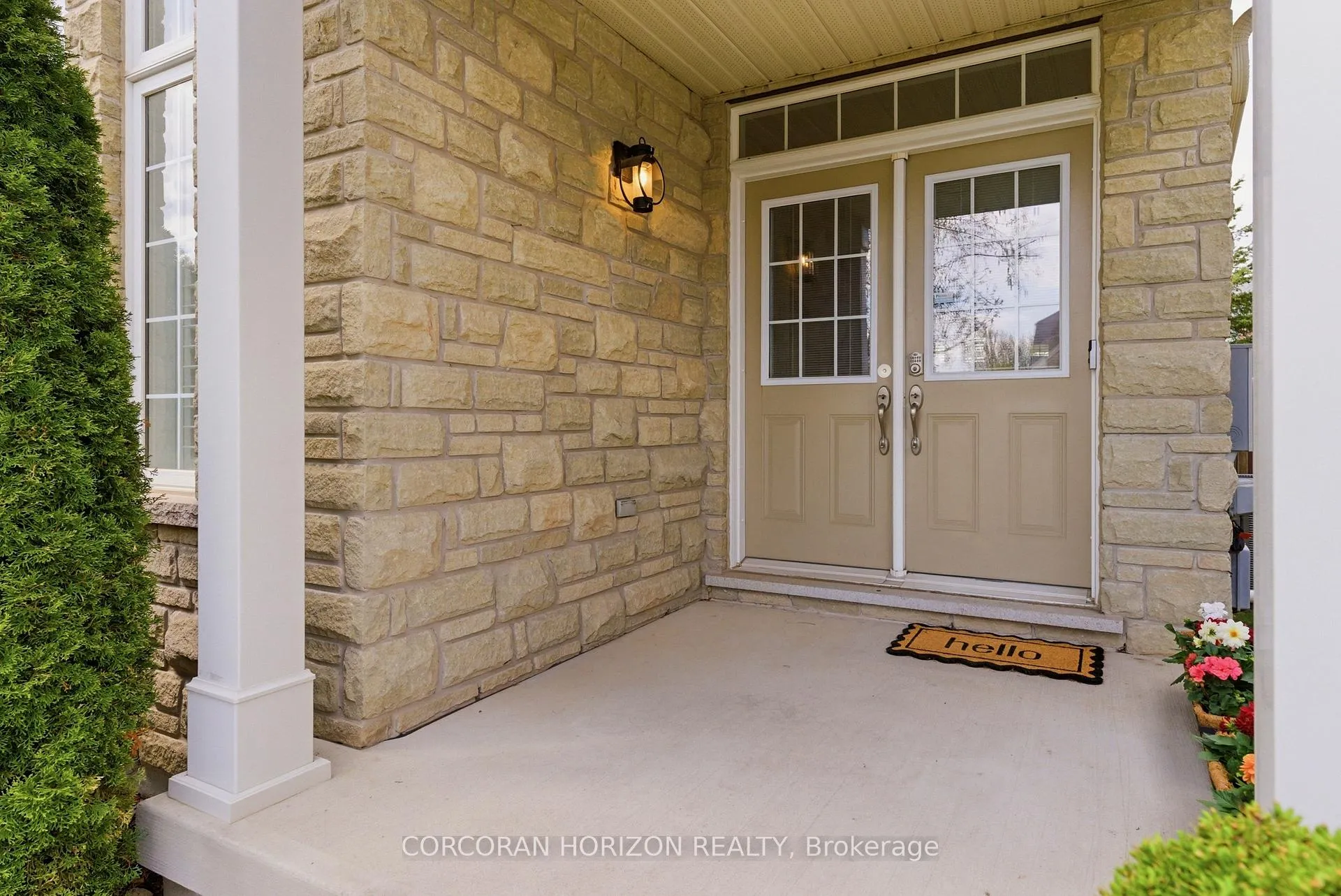 Photo 3 of 3285 Liptay Avenue, Oakville, Bronte Creek — HOMEH