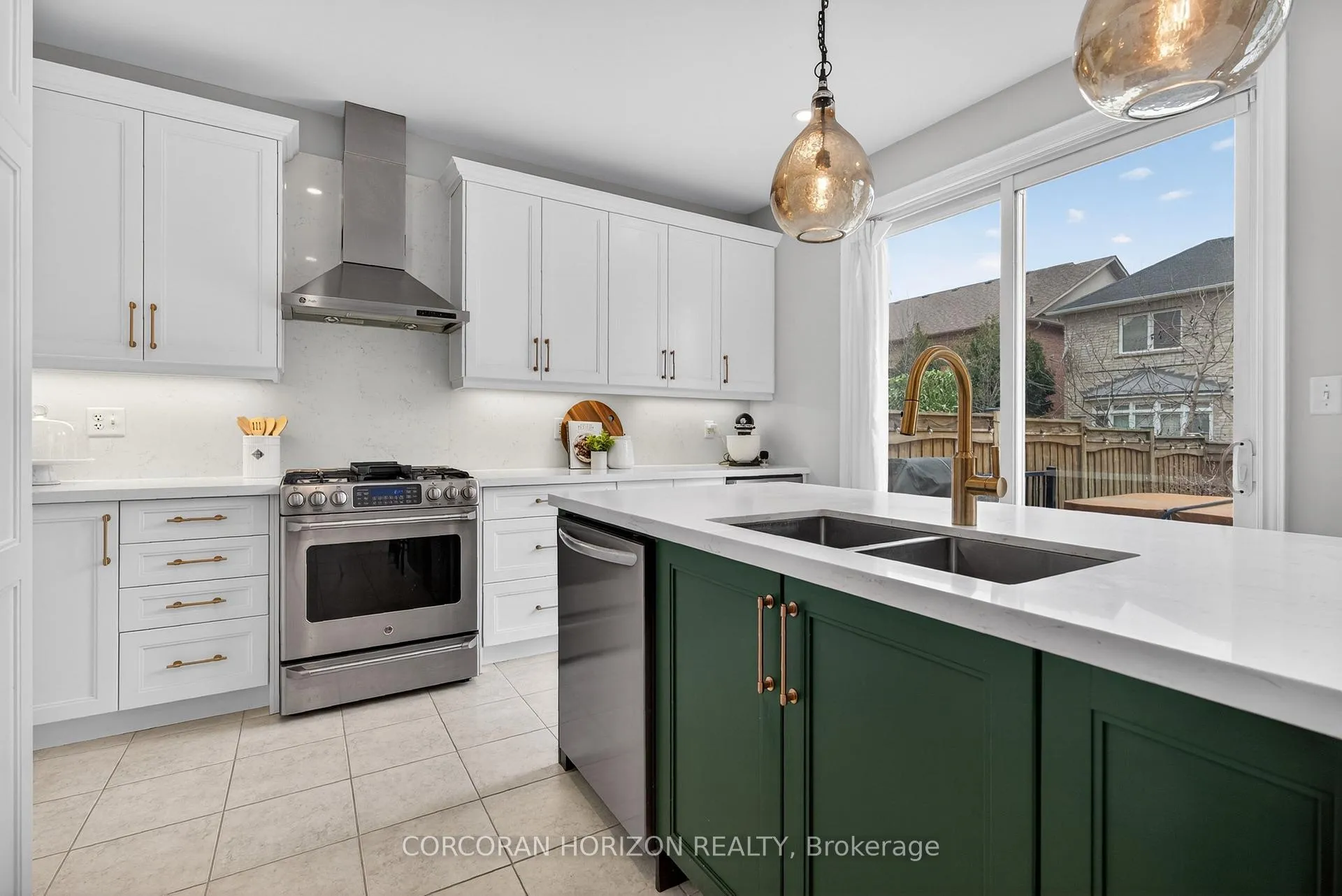 Photo 11 of 3285 Liptay Avenue, Oakville, Bronte Creek — HOMEH