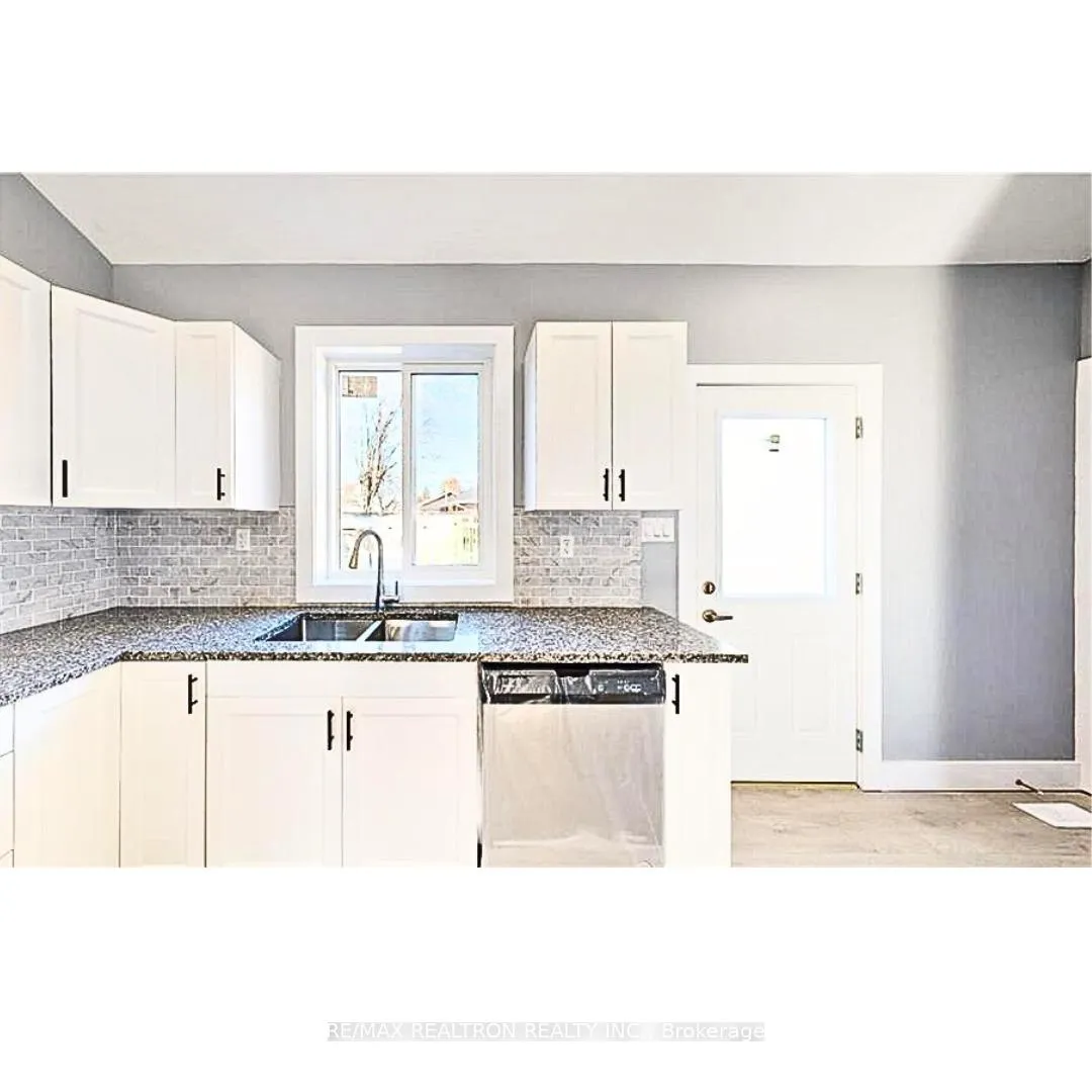 Photo 13 of 77 Godfrey Drive, London, East D — HOMEH