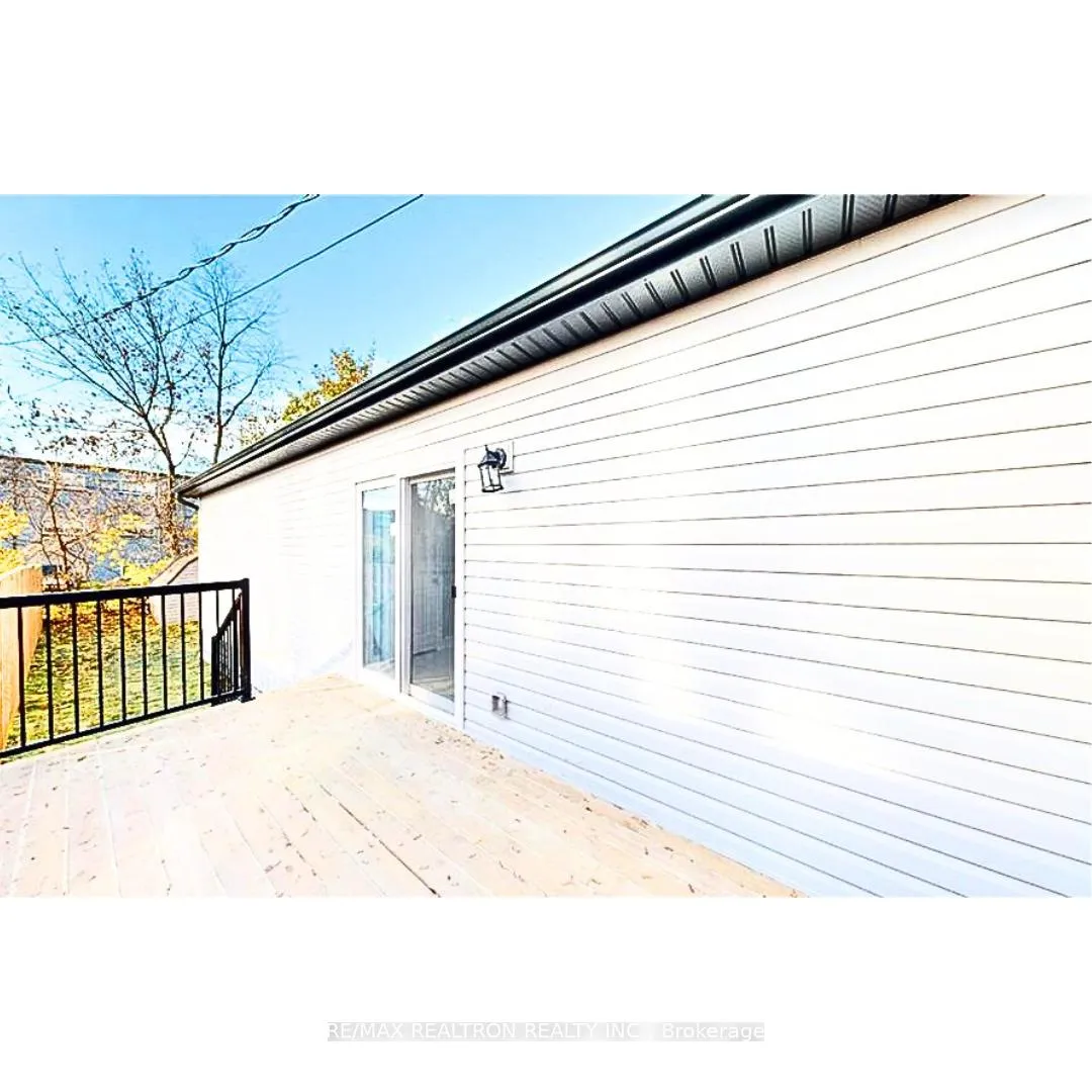 Photo 9 of 77 Godfrey Drive, London, East D — HOMEH