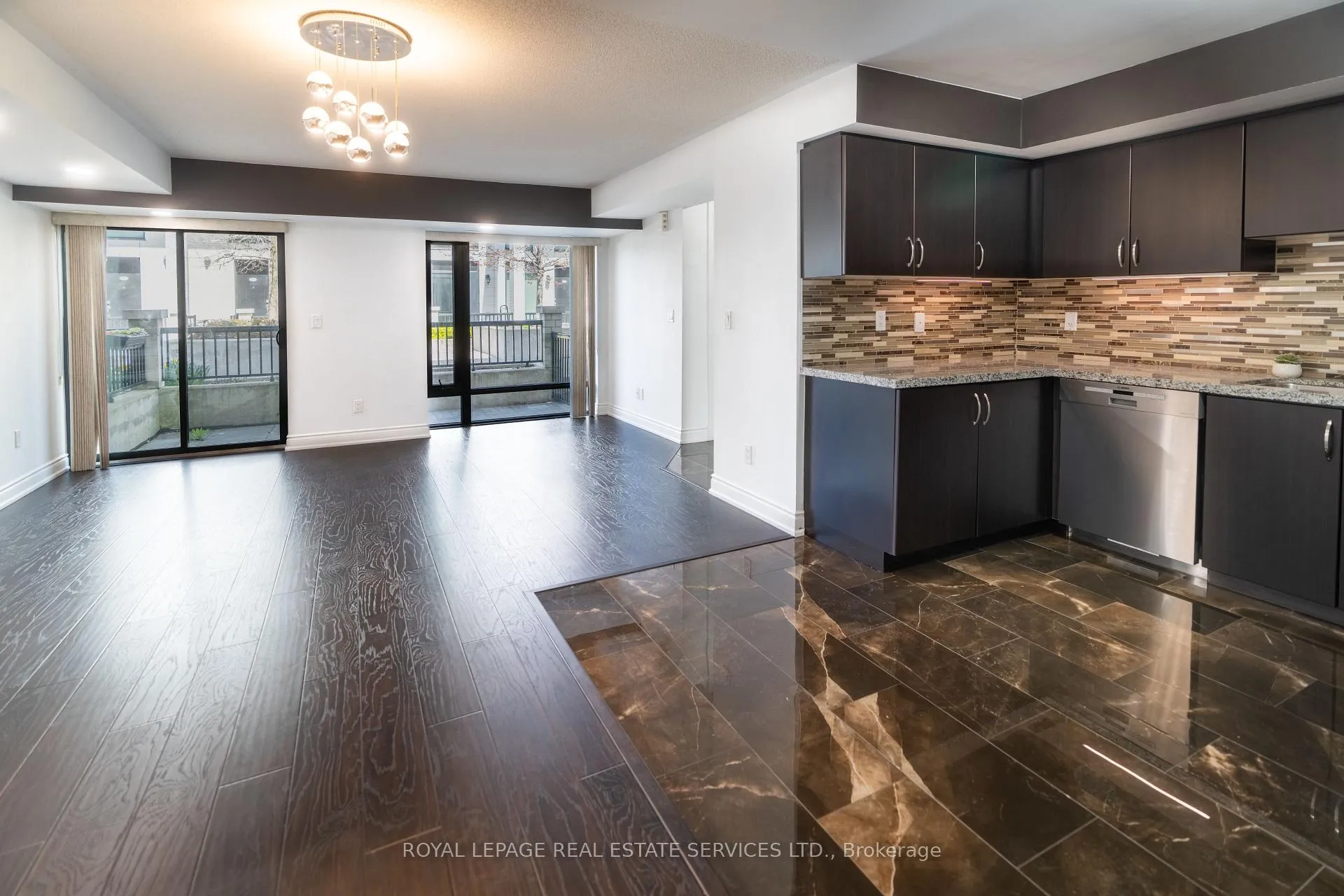 Photo 6 of Unit 721, 138 Widdicome Hill Boulevard, Etobicoke, Willowridge-Martingrove-Richview — HOMEH