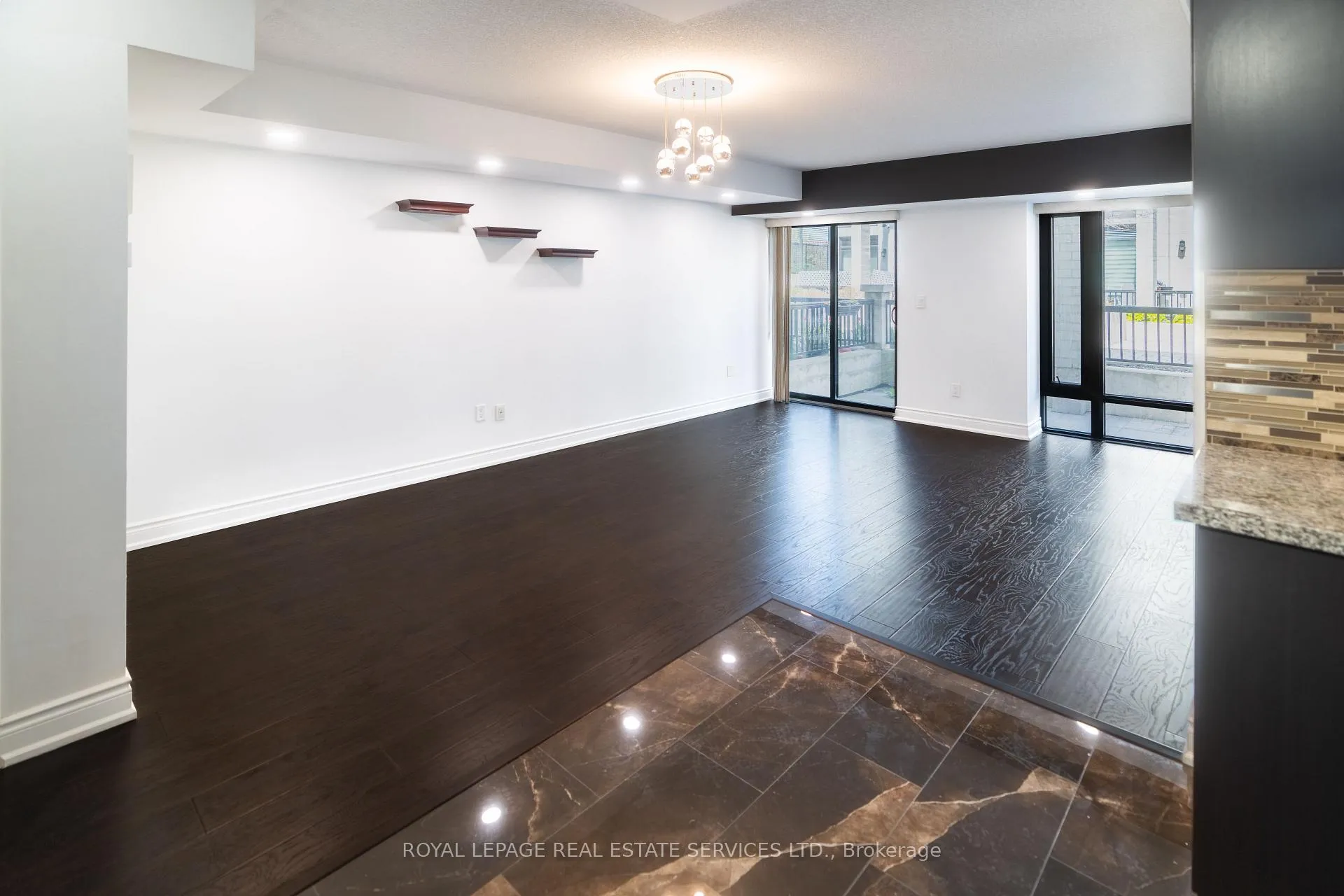 Photo 7 of Unit 721, 138 Widdicome Hill Boulevard, Etobicoke, Willowridge-Martingrove-Richview — HOMEH