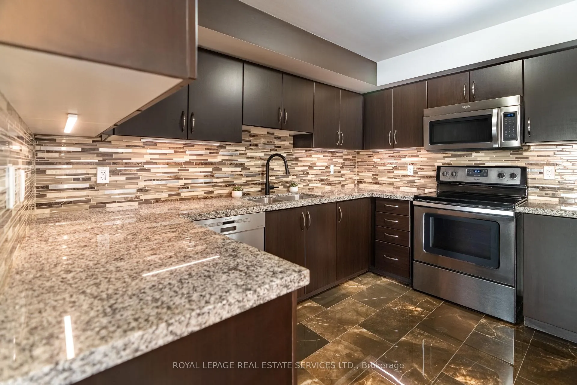Photo 9 of Unit 721, 138 Widdicome Hill Boulevard, Etobicoke, Willowridge-Martingrove-Richview — HOMEH