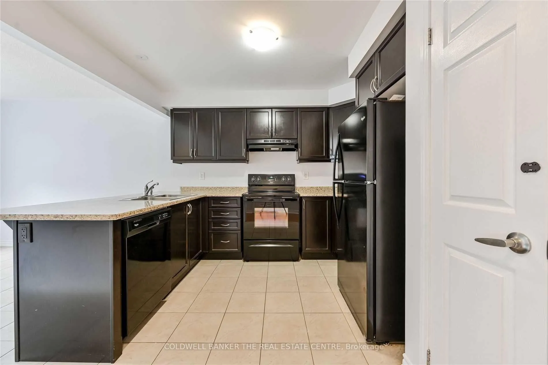 Photo 5 of 66 Bannister Crescent, Brampton, Northwest Brampton — HOMEH