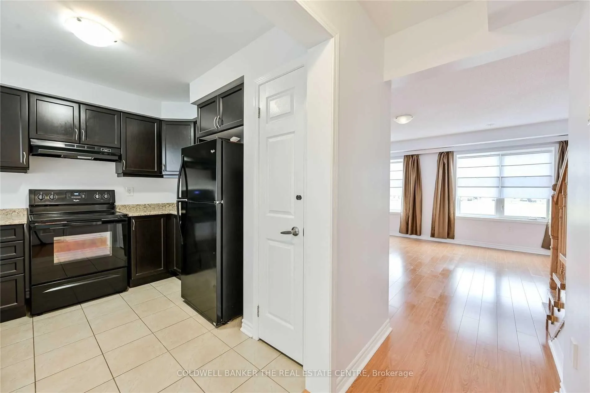 Photo 6 of 66 Bannister Crescent, Brampton, Northwest Brampton — HOMEH