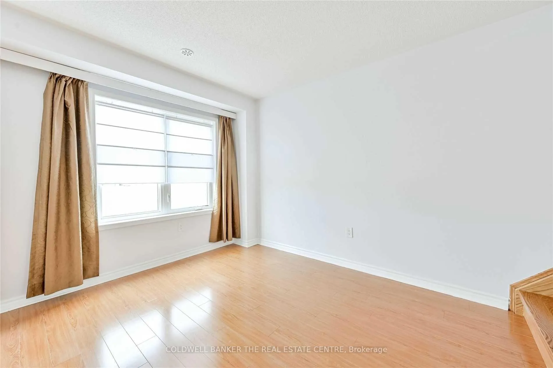 Photo 8 of 66 Bannister Crescent, Brampton, Northwest Brampton — HOMEH