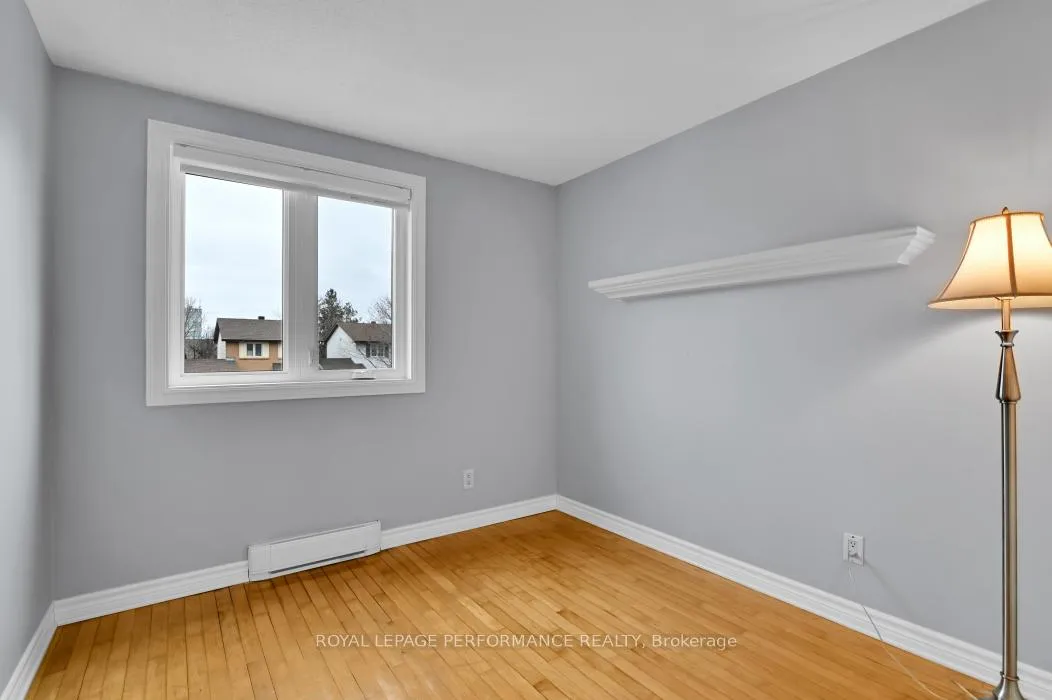 Photo 19 of 1286 Cedarcroft Crescent, Ottawa, Pineview — HOMEH