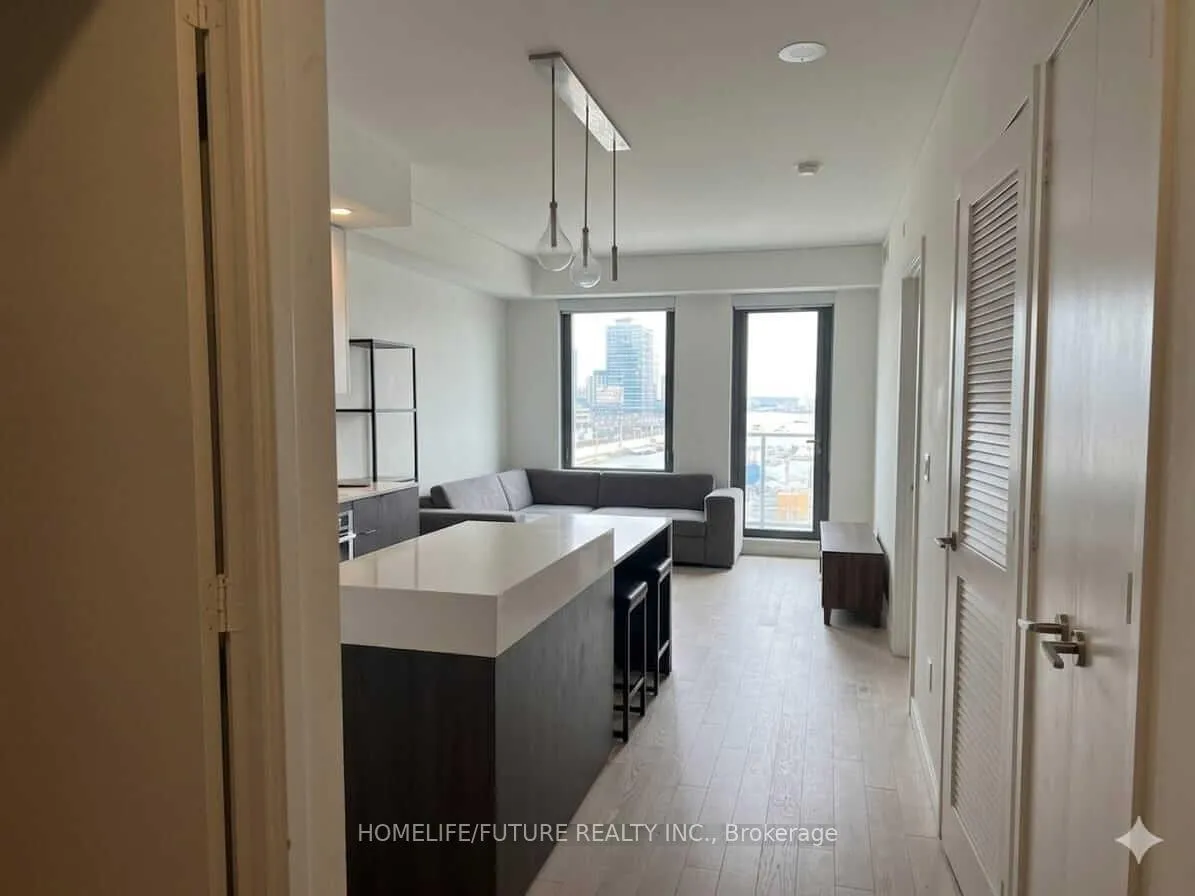 Front of Unit 810, 12 Bonnycastle Street