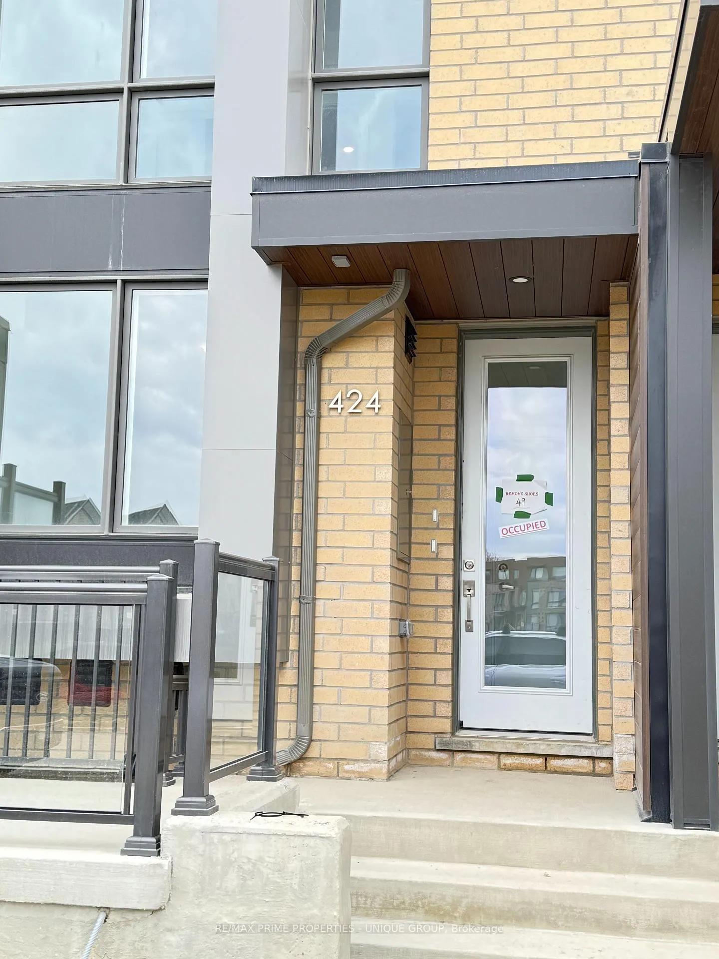 Front of Unit Basement, 424 Lawrence Heights Way