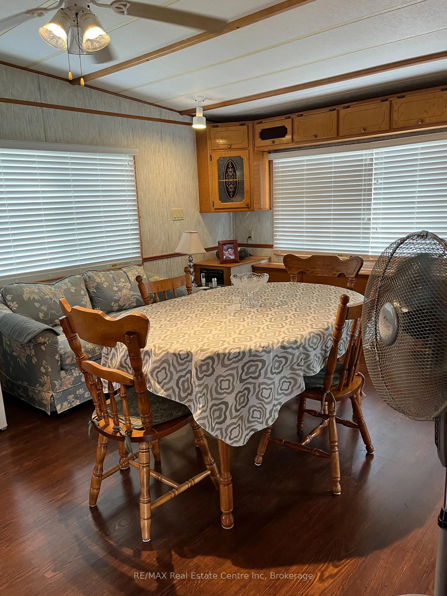 Photo 6 of 2073 Friendly Boulevard, Centre Wellington, Belwood — HOMEH