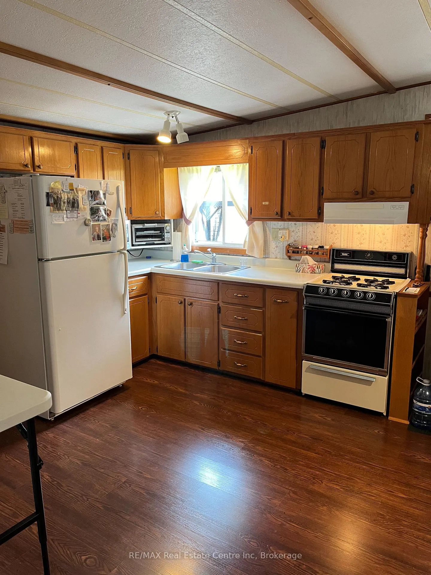 Photo 7 of 2073 Friendly Boulevard, Centre Wellington, Belwood — HOMEH
