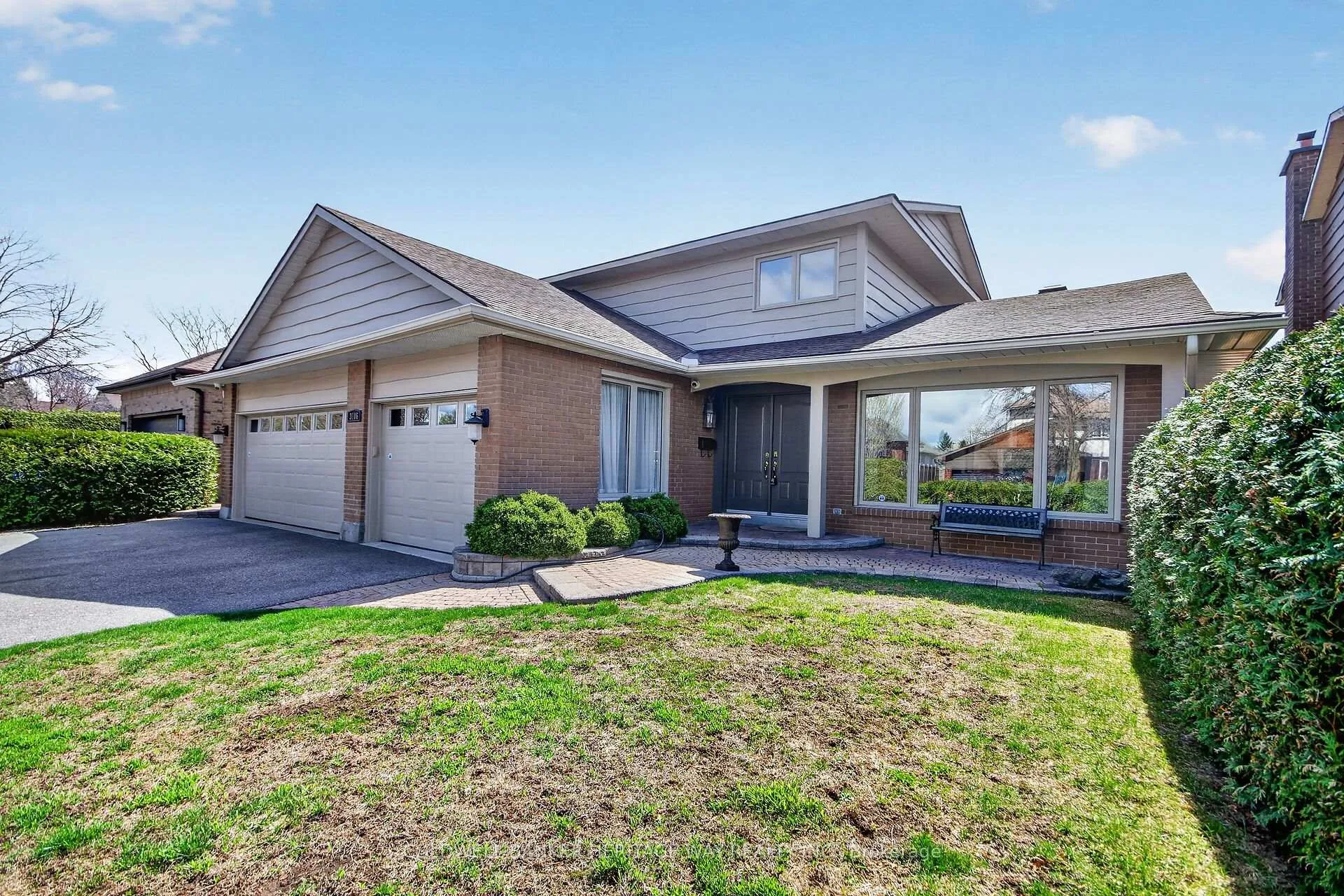 Photo 3 of 3106 Uplands Drive, Ottawa, Hunt Club — HOMEH