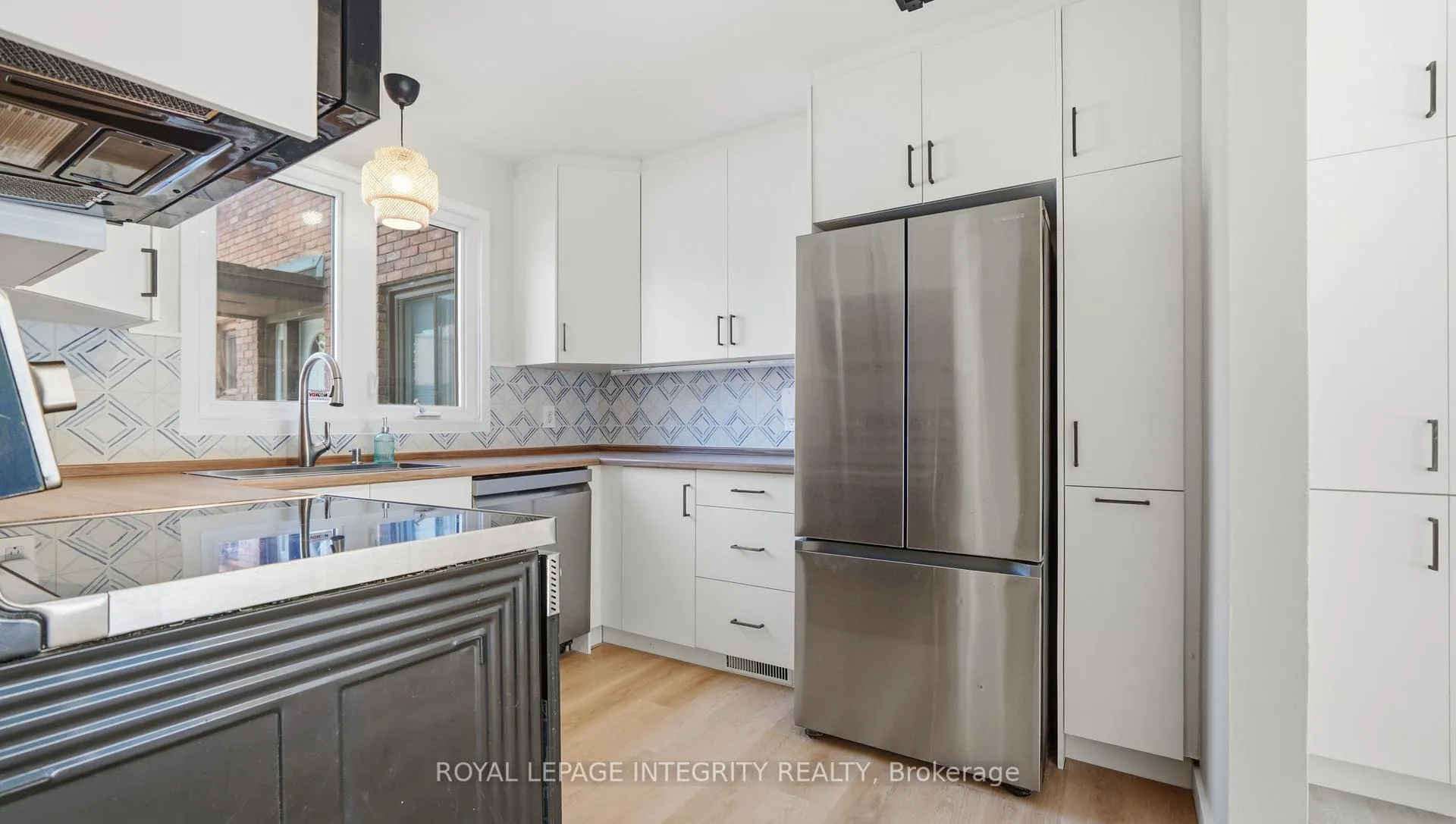 Photo 14 of Unit 5, 3920 Old Richmond Road E, Ottawa, Arbeatha Park — HOMEH