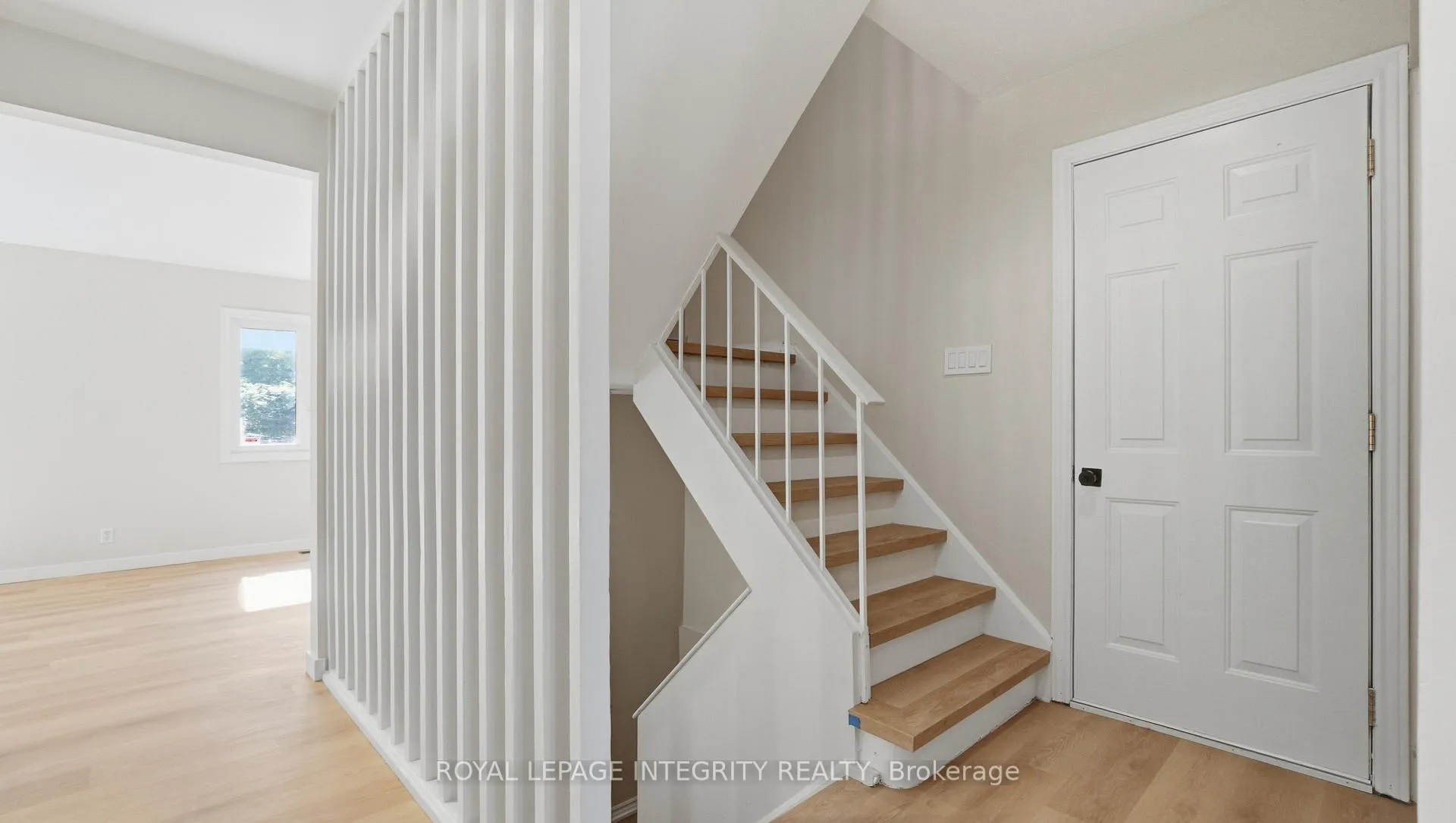 Photo 18 of Unit 5, 3920 Old Richmond Road E, Ottawa, Arbeatha Park — HOMEH