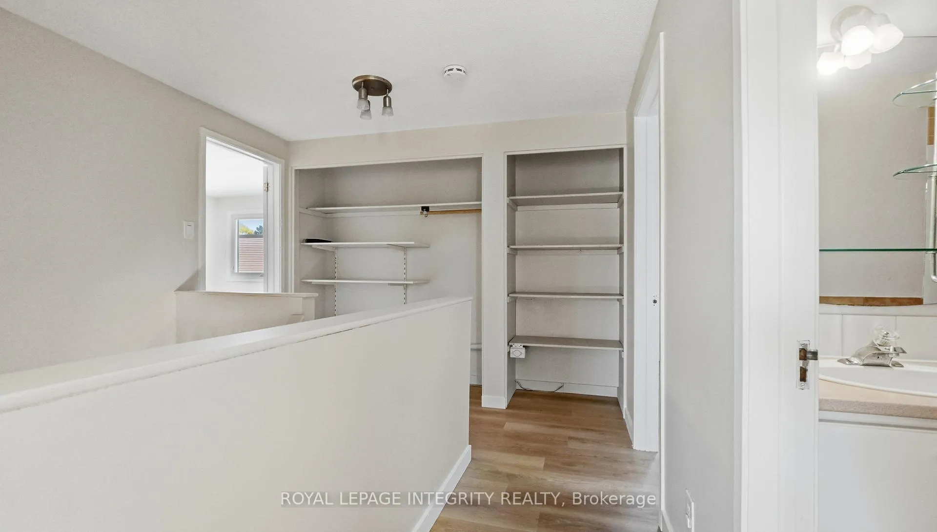 Photo 39 of Unit 5, 3920 Old Richmond Road E, Ottawa, Arbeatha Park — HOMEH