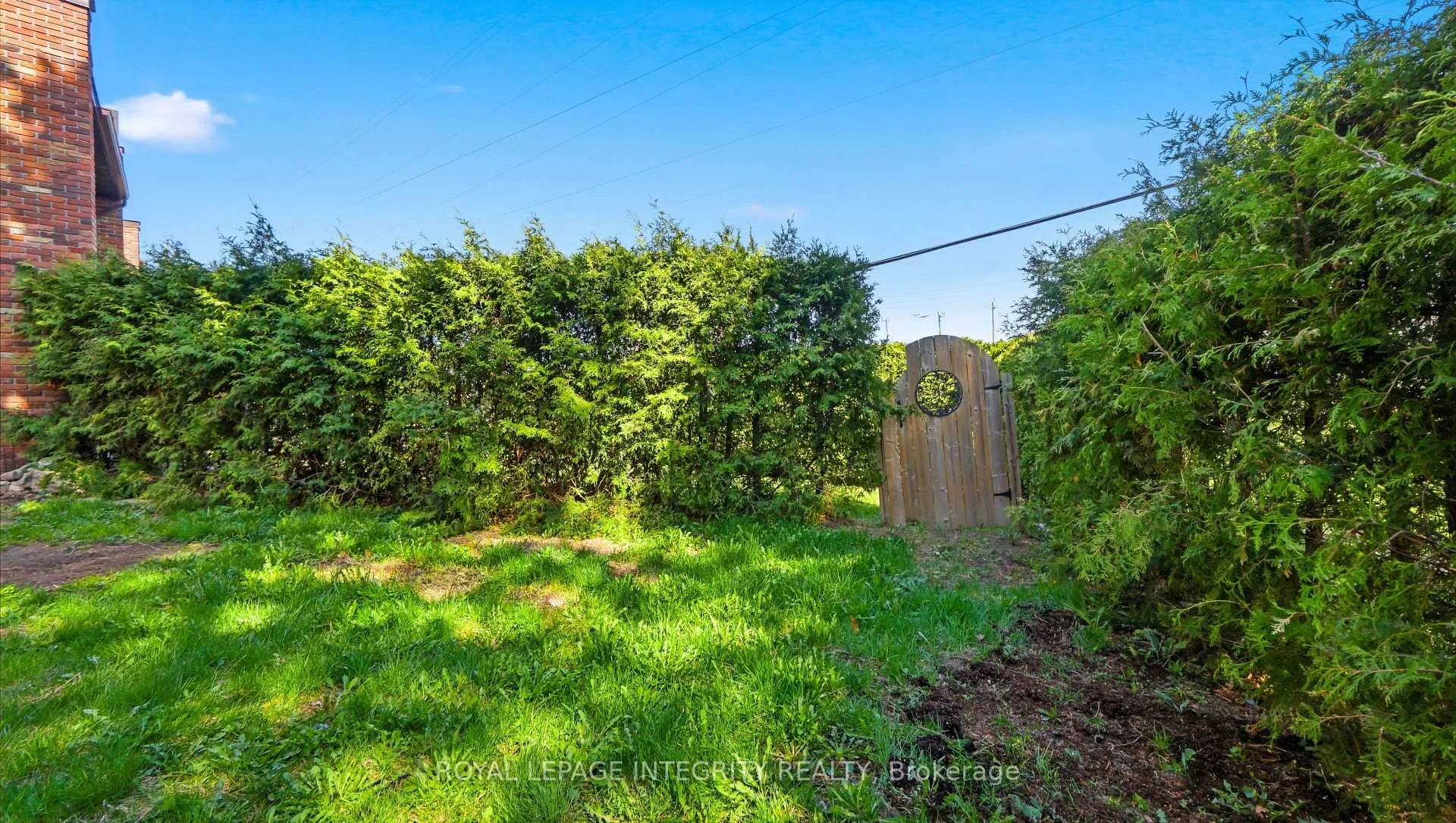 Photo 41 of Unit 5, 3920 Old Richmond Road E, Ottawa, Arbeatha Park — HOMEH