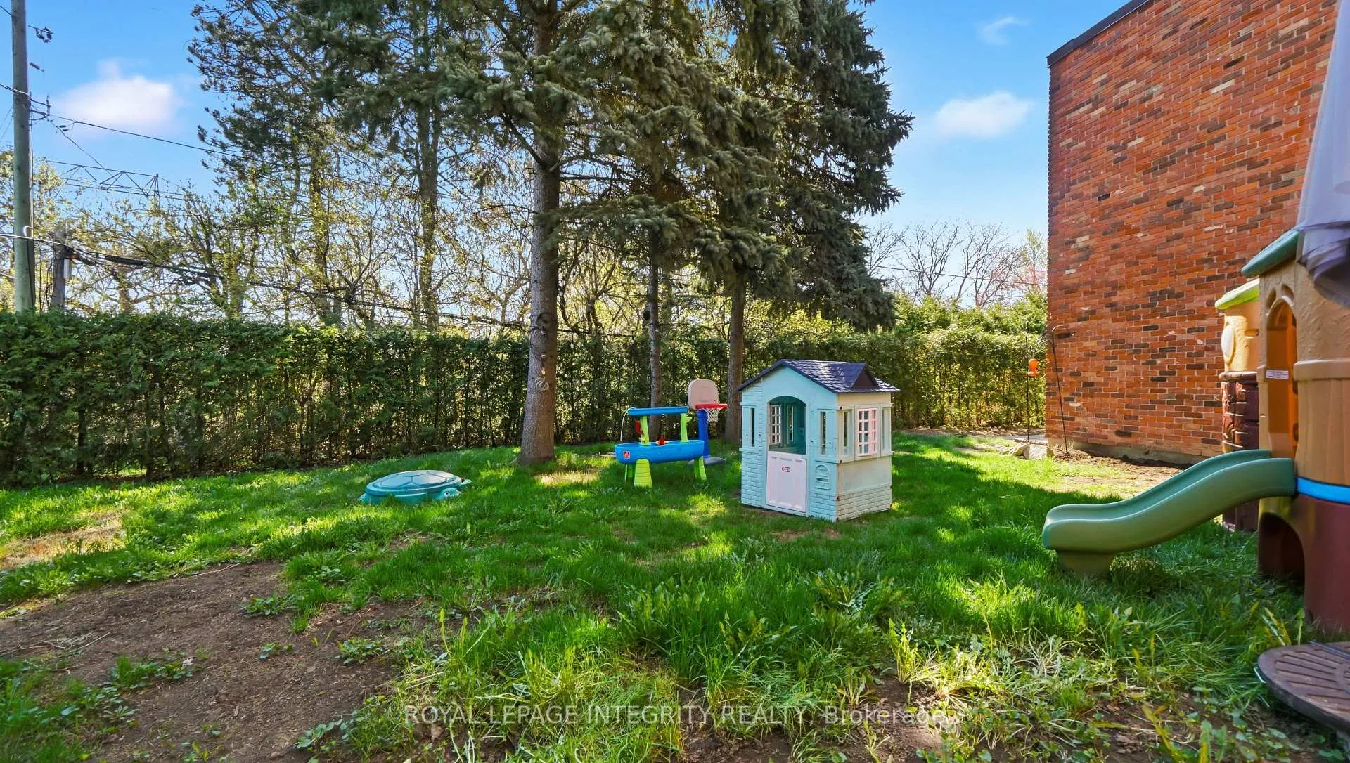 Photo 43 of Unit 5, 3920 Old Richmond Road E, Ottawa, Arbeatha Park — HOMEH