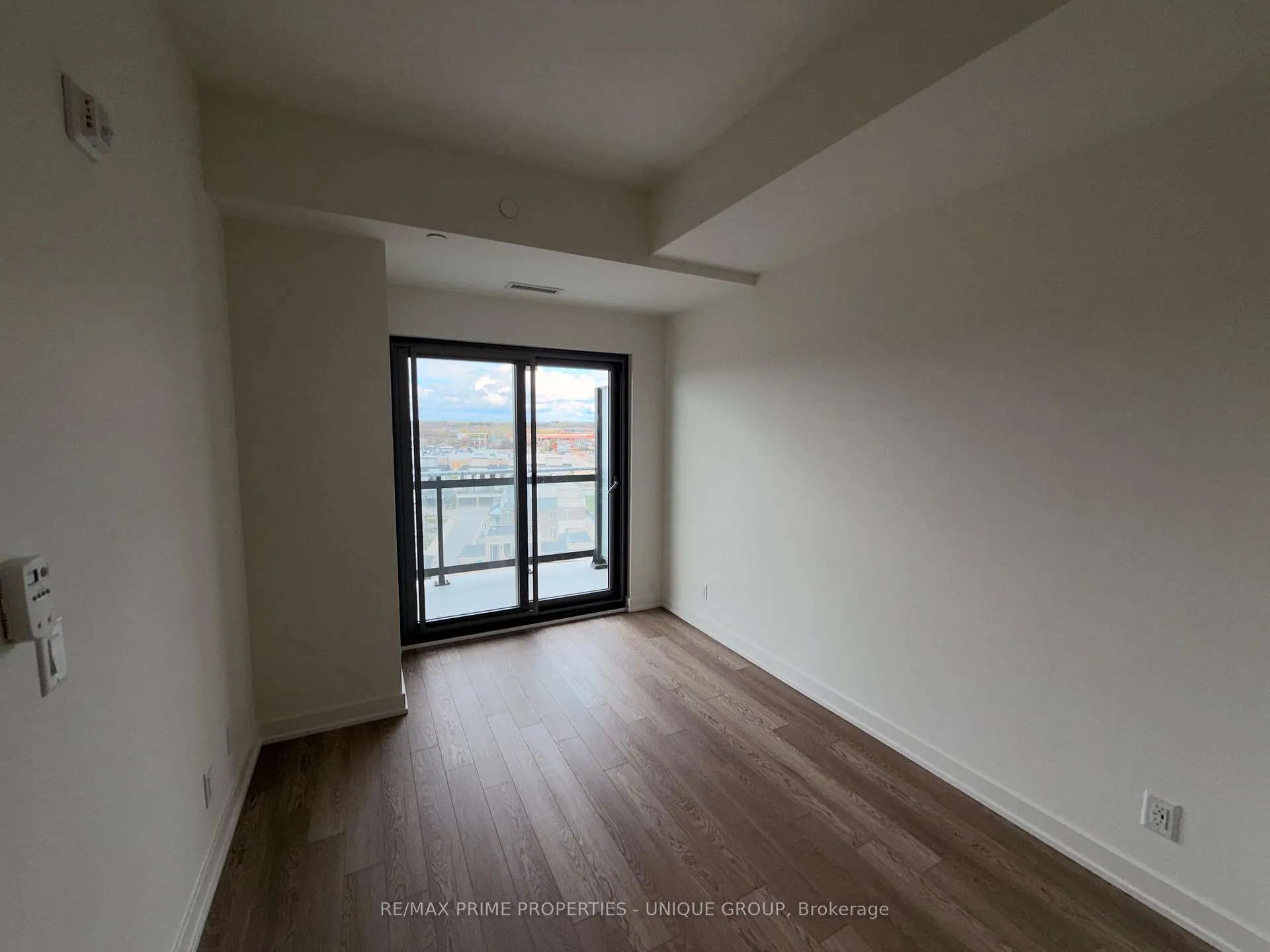 Photo 3 of Unit 815, 51 Clarington Boulevard, Clarington, Bowmanville — HOMEH
