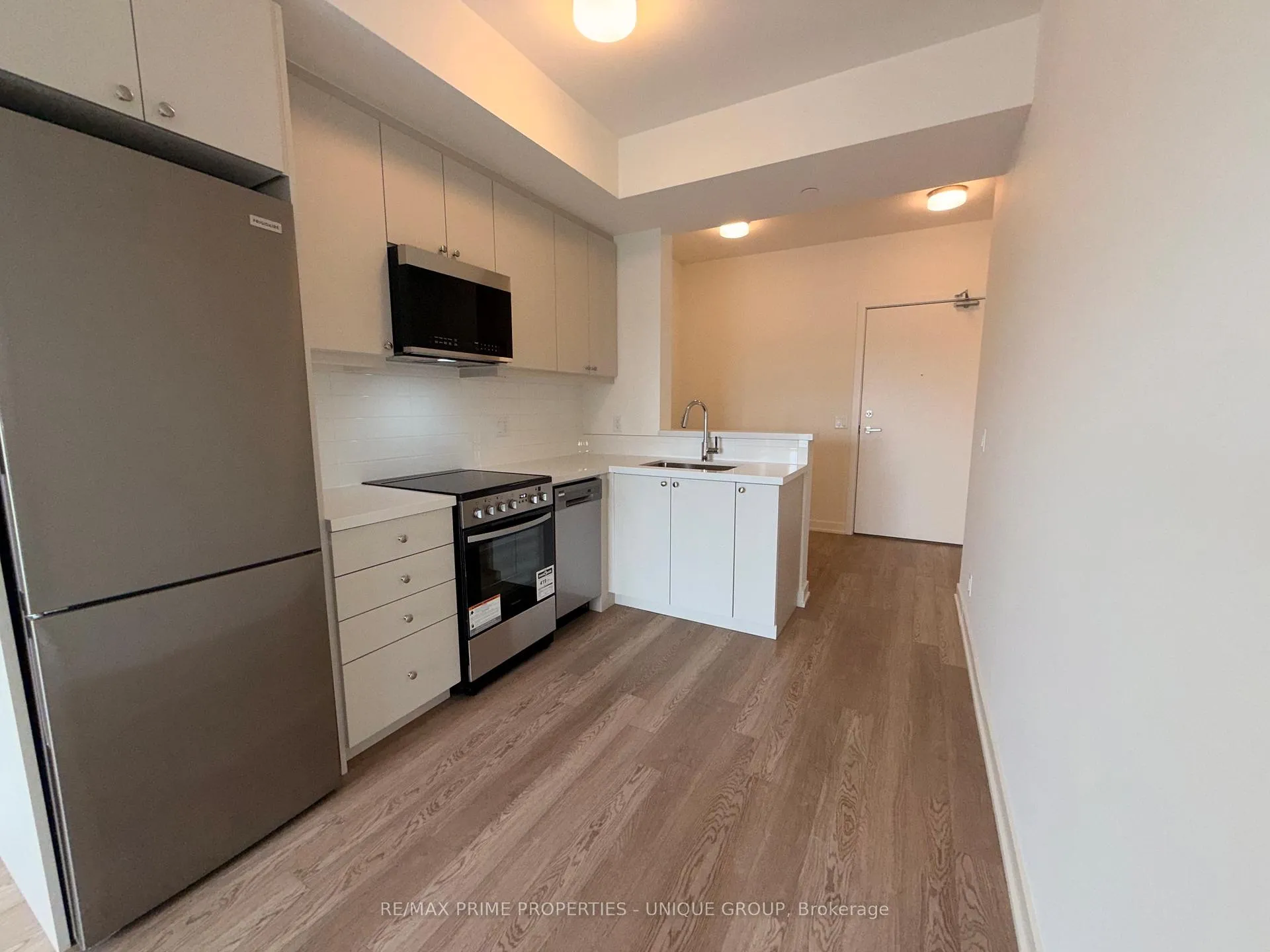 Photo 5 of Unit 815, 51 Clarington Boulevard, Clarington, Bowmanville — HOMEH