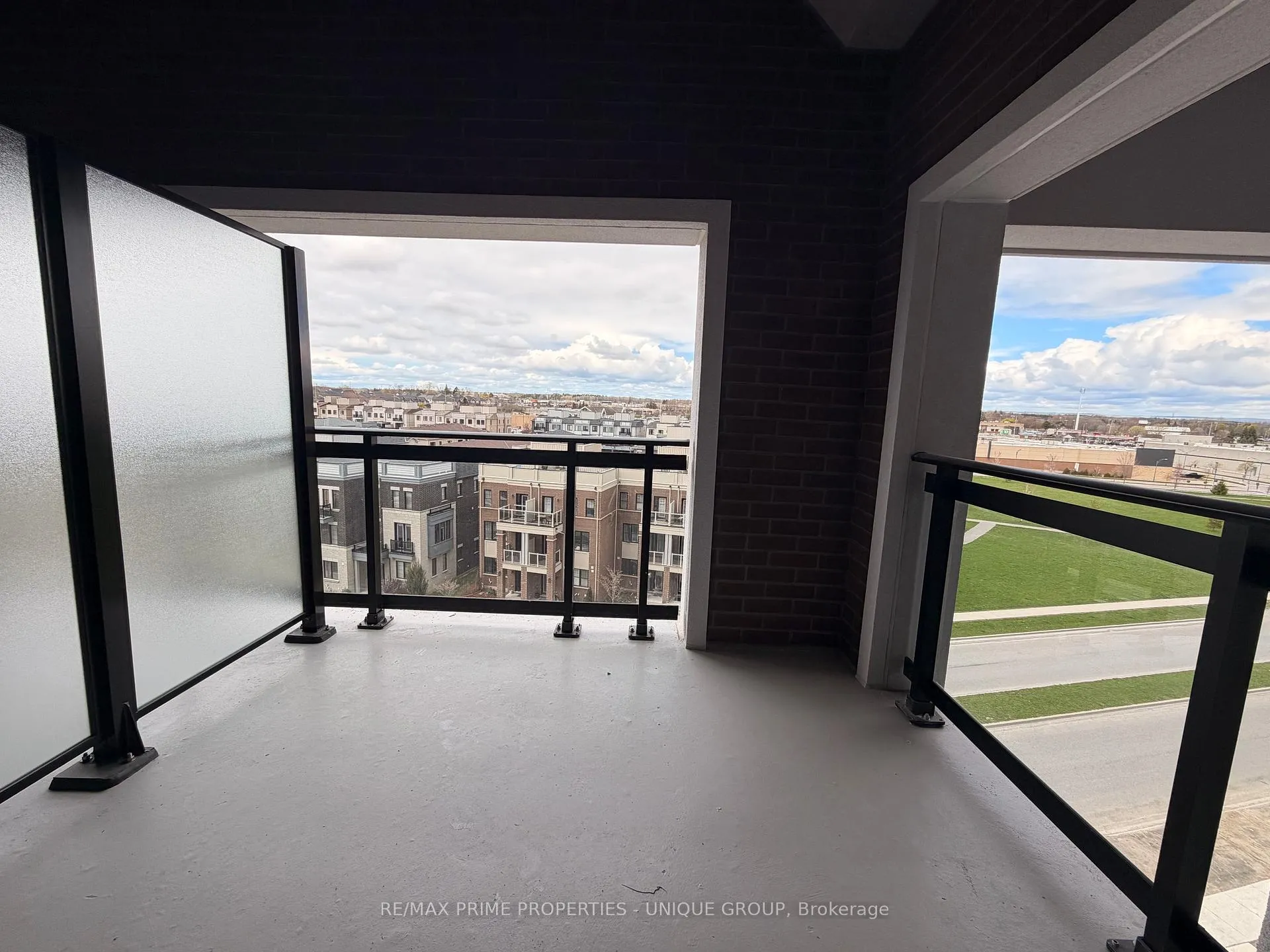 Photo 2 of Unit 615, 51 Clarington Boulevard, Clarington, Bowmanville — HOMEH
