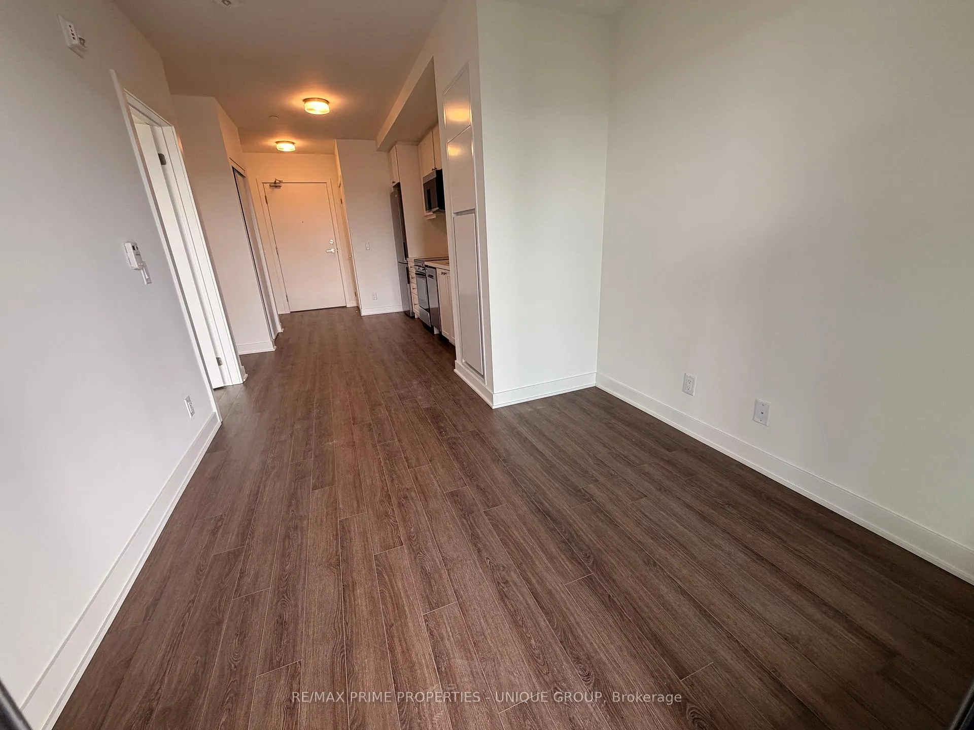 Photo 5 of Unit 615, 51 Clarington Boulevard, Clarington, Bowmanville — HOMEH