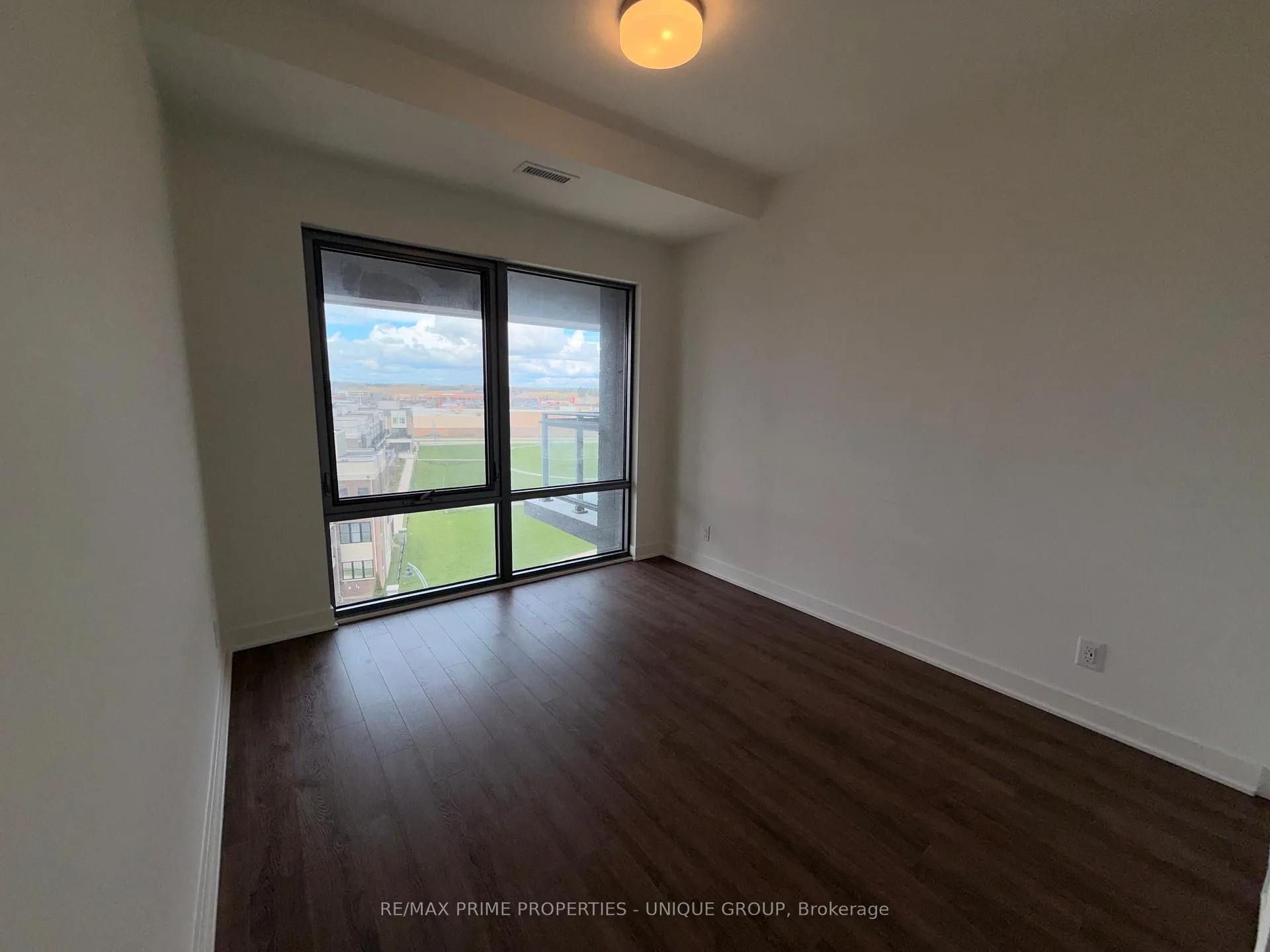 Photo 11 of Unit 615, 51 Clarington Boulevard, Clarington, Bowmanville — HOMEH