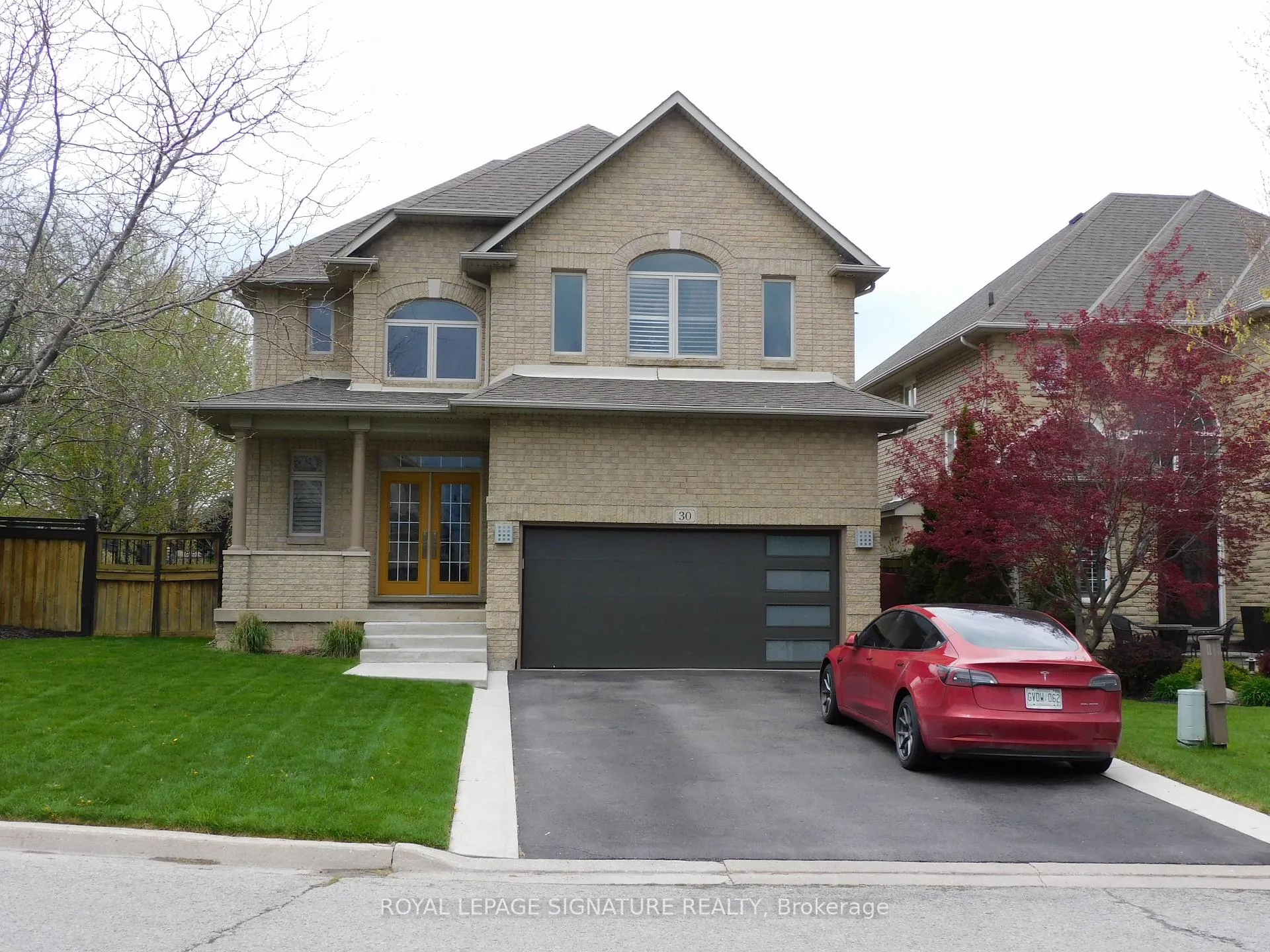 Photo 2 of 30 Walcotte Avenue, Hamilton, Meadowlands — HOMEH