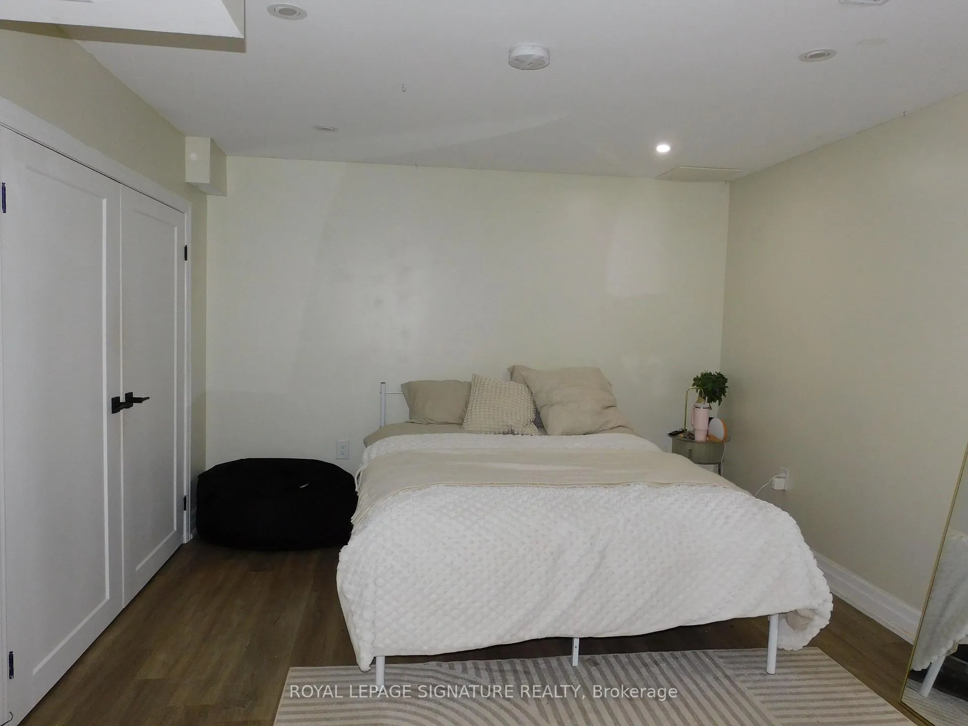 Photo 17 of 30 Walcotte Avenue, Hamilton, Meadowlands — HOMEH