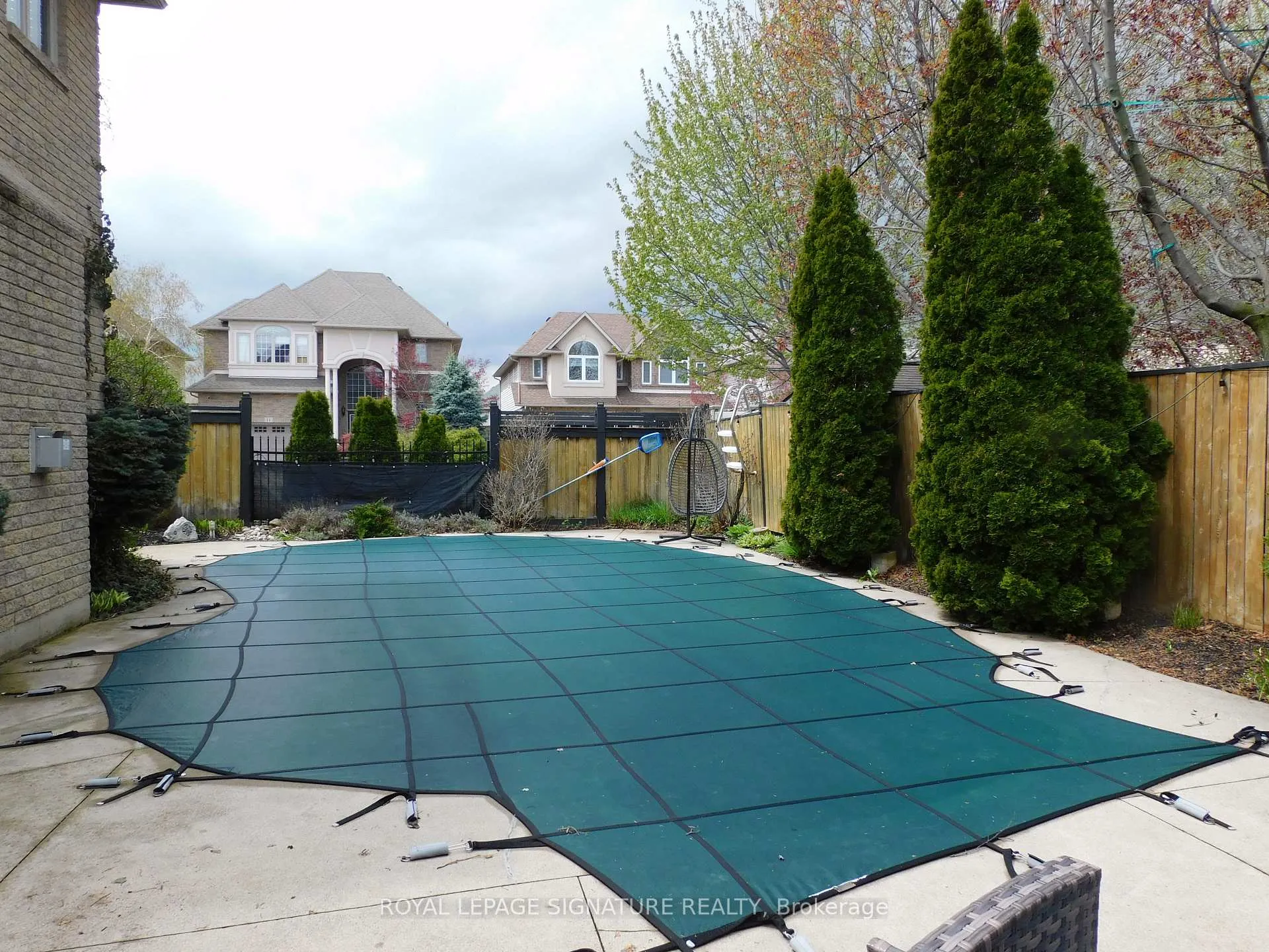 Photo 20 of 30 Walcotte Avenue, Hamilton, Meadowlands — HOMEH
