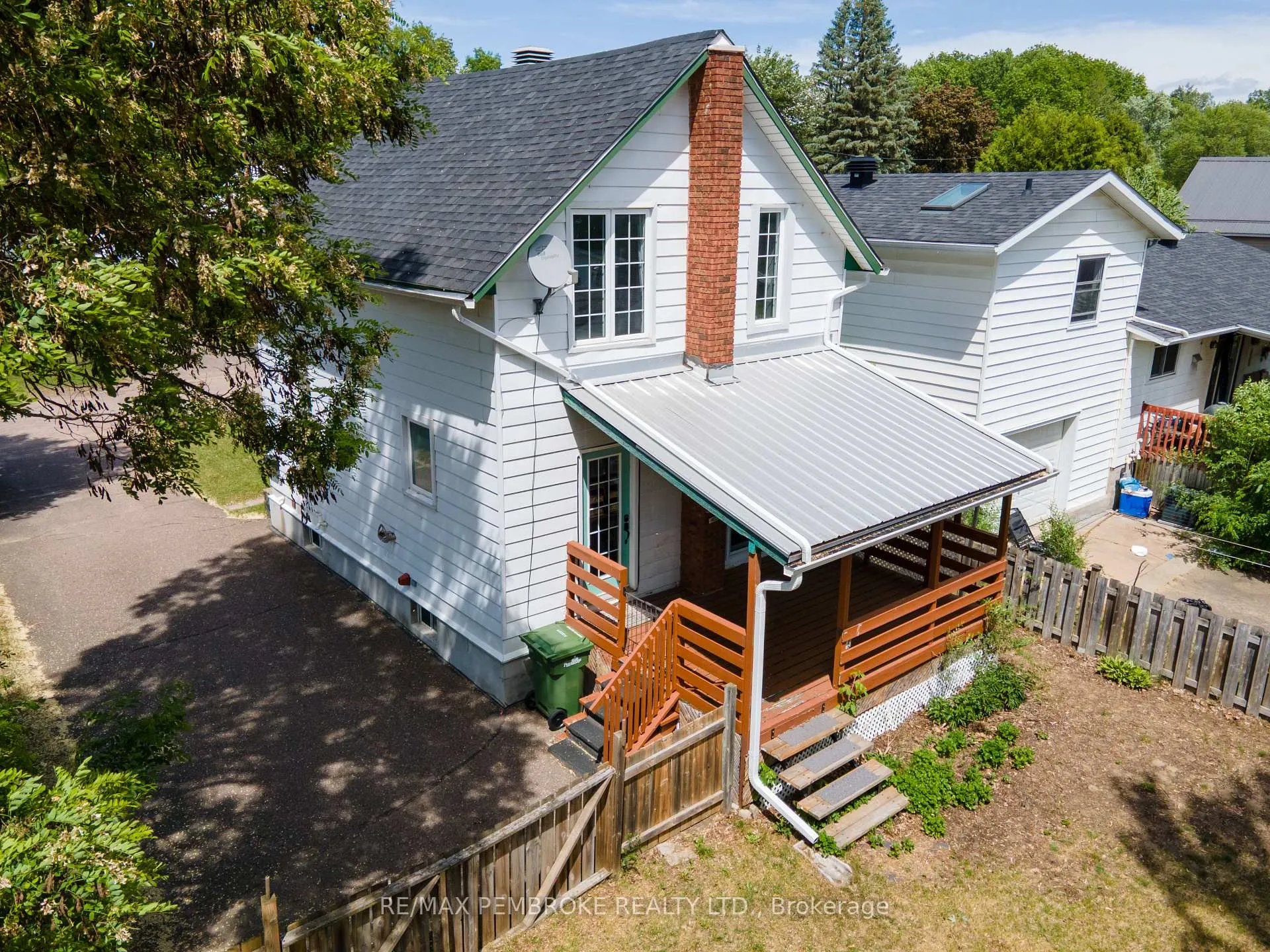 Photo 44 of 566 Perth Street, Pembroke — HOMEH