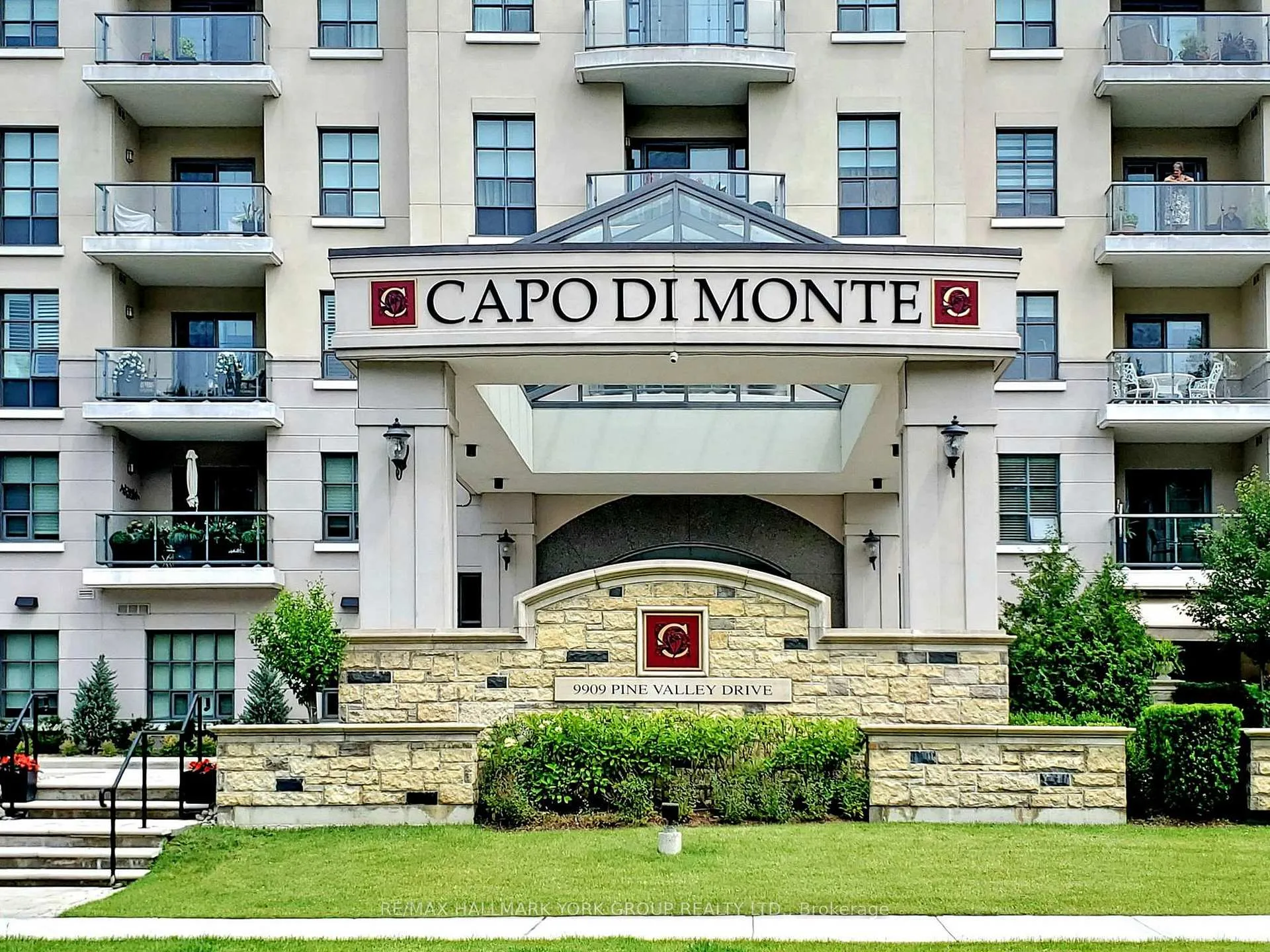 Photo 2 of Unit 411, 9909 Pine Valley Drive, Vaughan, Vellore Village — HOMEH