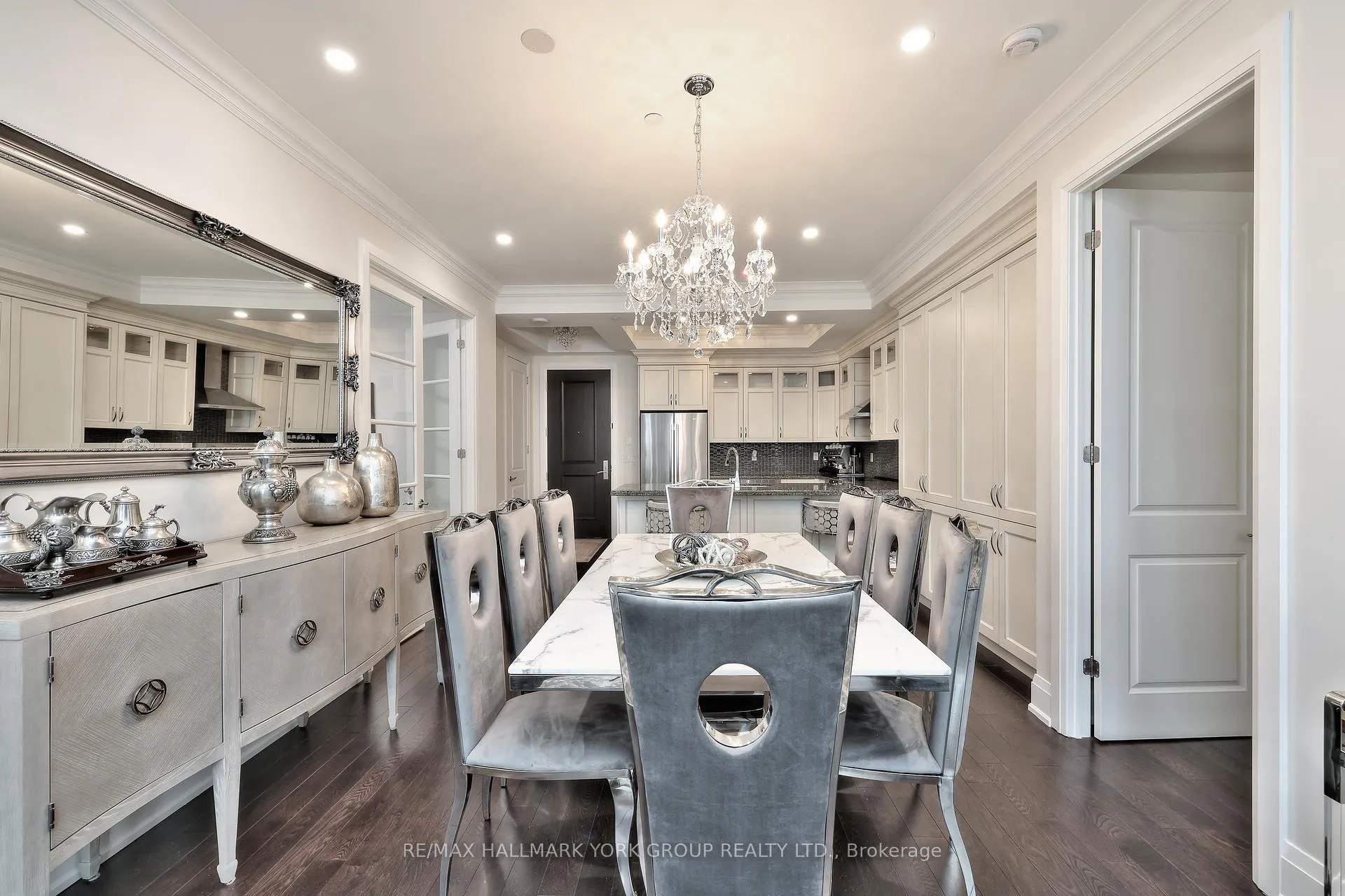 Photo 12 of Unit 411, 9909 Pine Valley Drive, Vaughan, Vellore Village — HOMEH