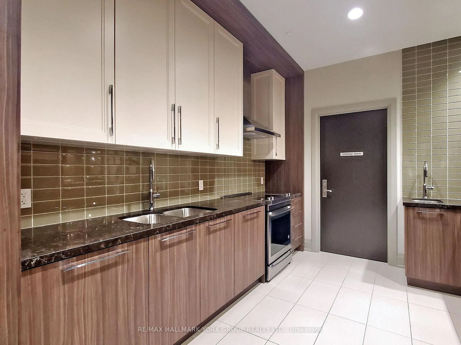 Photo 25 of Unit 411, 9909 Pine Valley Drive, Vaughan, Vellore Village — HOMEH