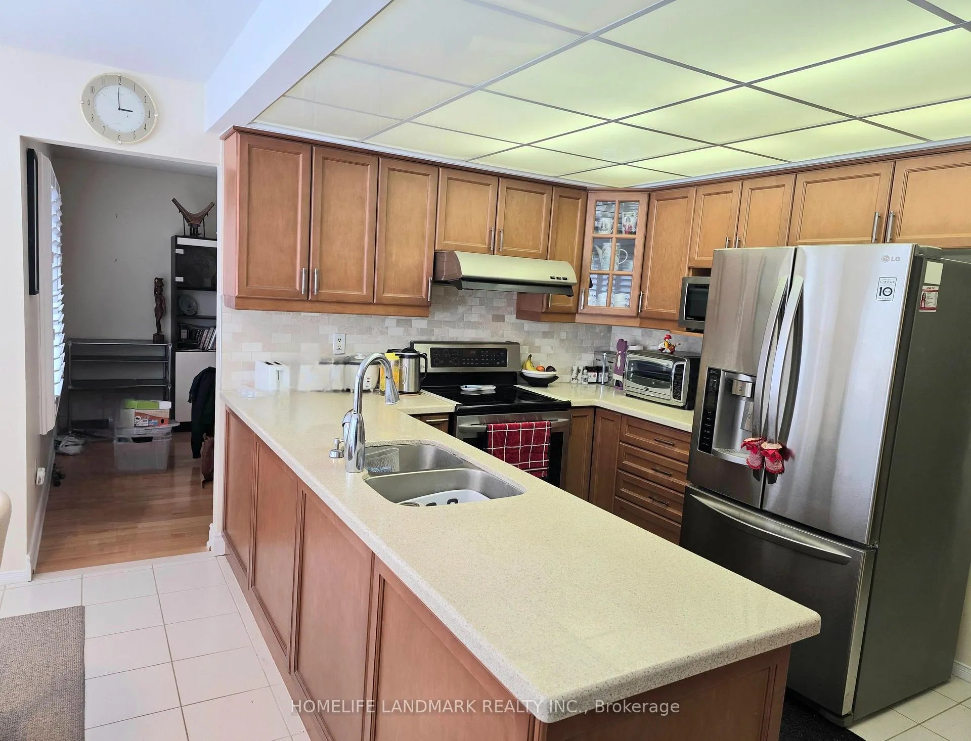 Photo 11 of 144 Canongate Trail, Scarborough, Steeles — HOMEH