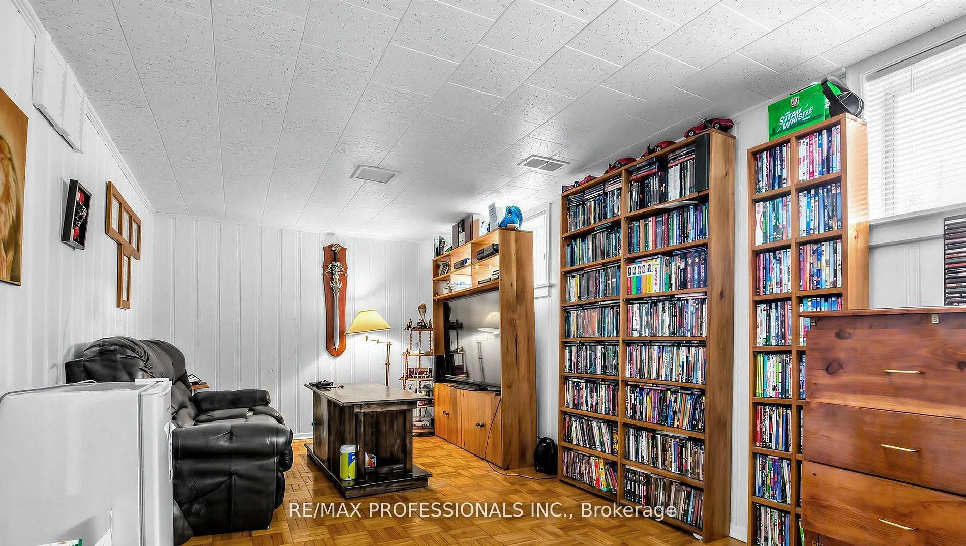 Photo 17 of 47 Claymore Drive, Etobicoke, Stonegate-Queensway — HOMEH