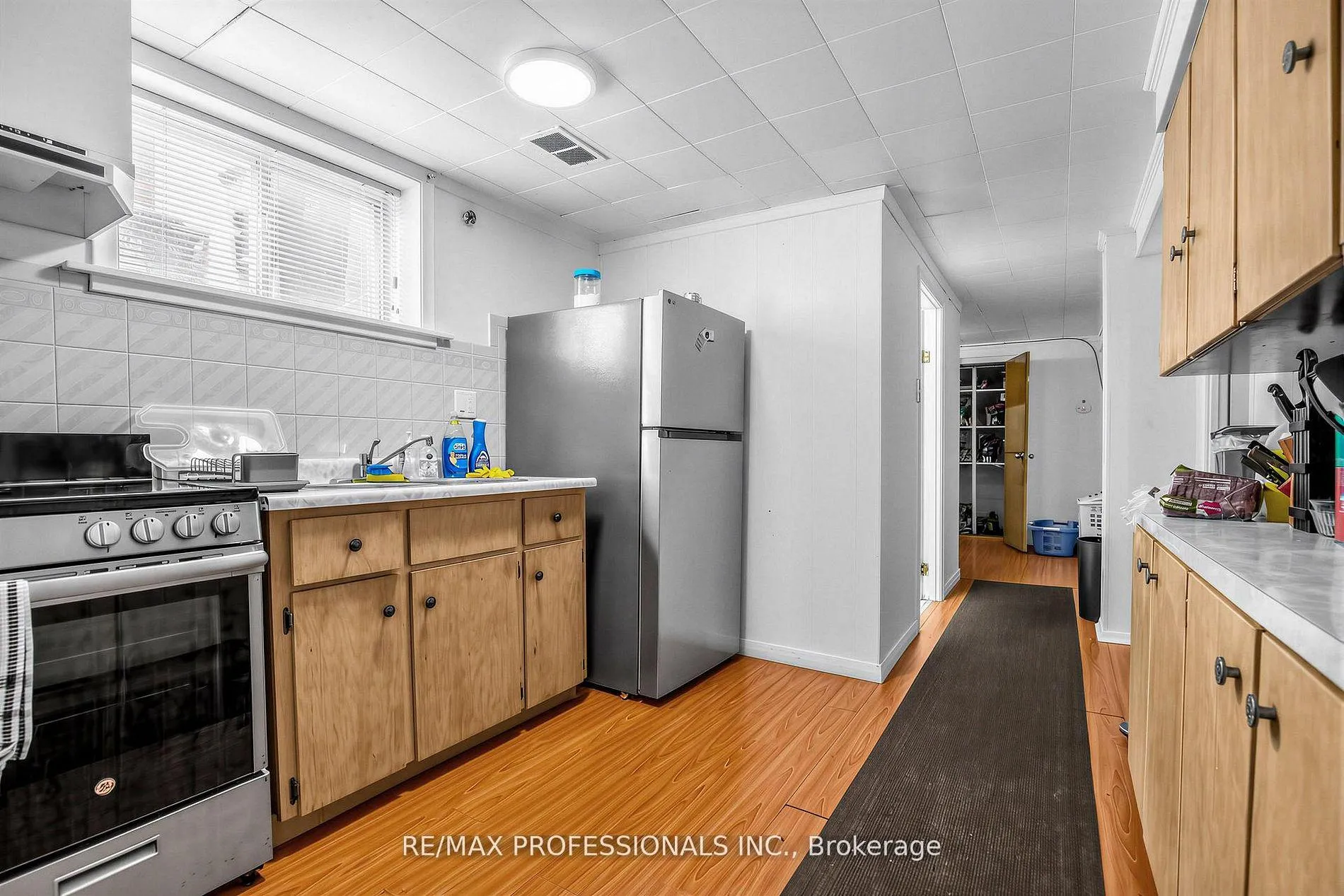 Photo 19 of 47 Claymore Drive, Etobicoke, Stonegate-Queensway — HOMEH