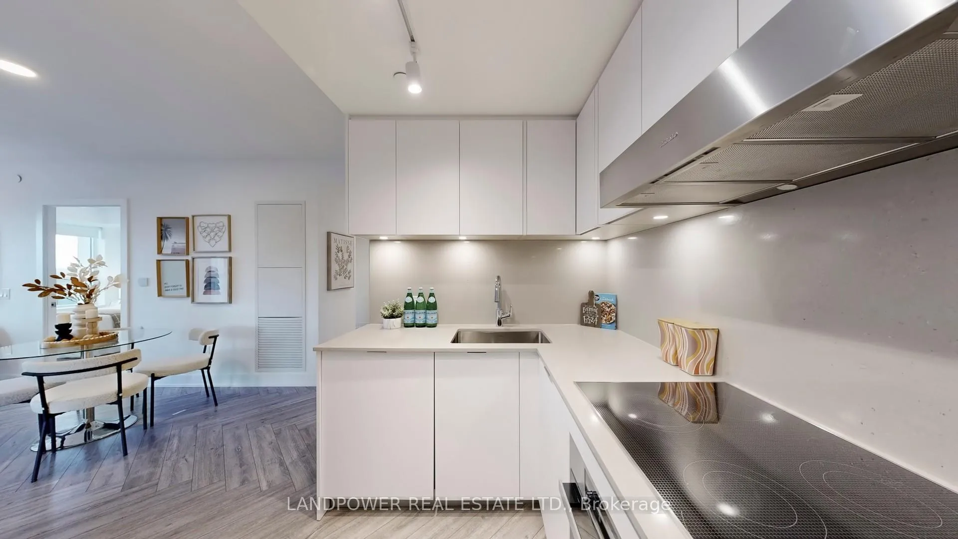 Photo 10 of Unit 1202, 8 Cedarland Drive, Markham, Unionville — HOMEH