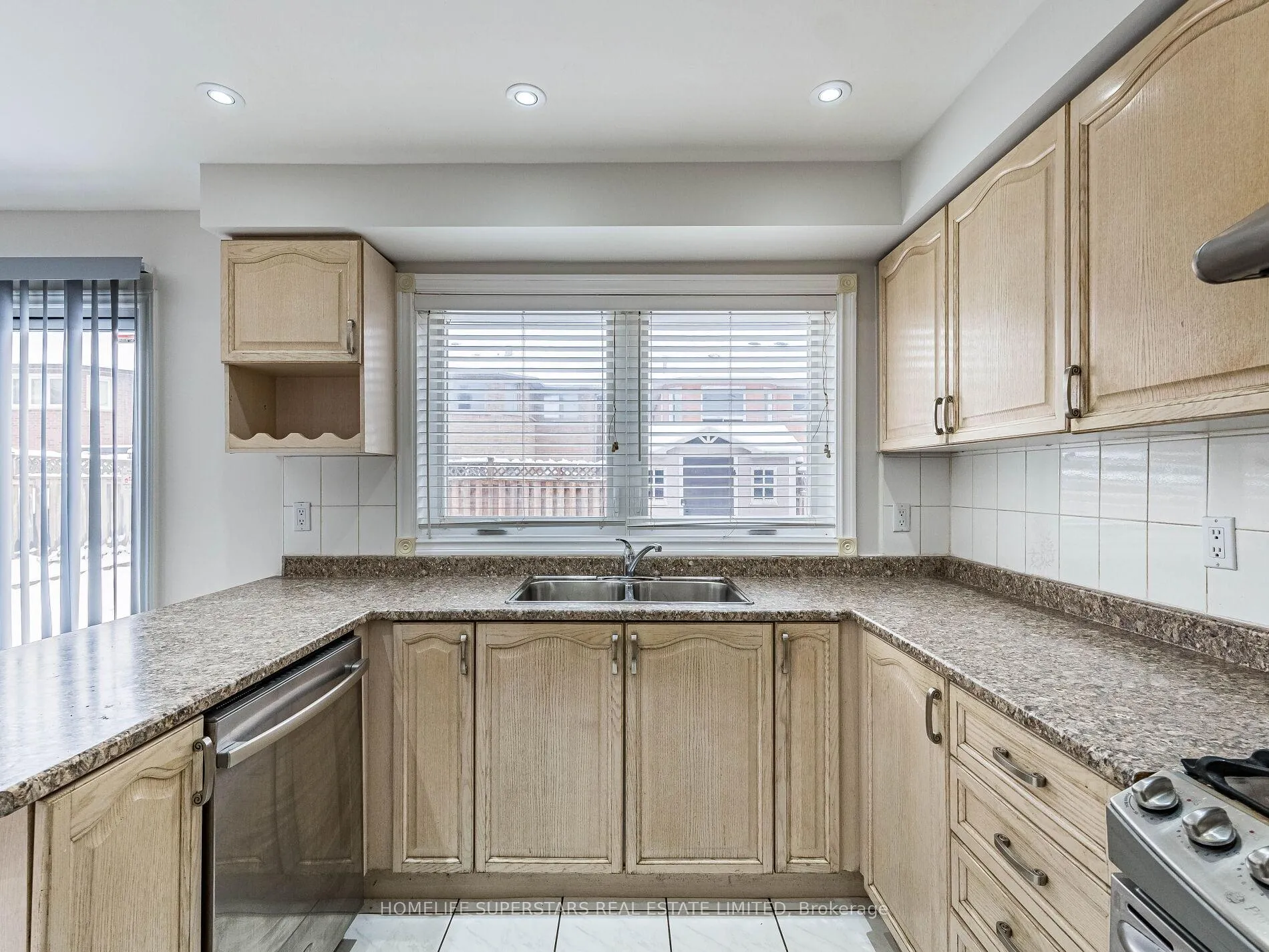 Photo 17 of 54 Hollybush Street, Brampton, Sandringham-Wellington — HOMEH