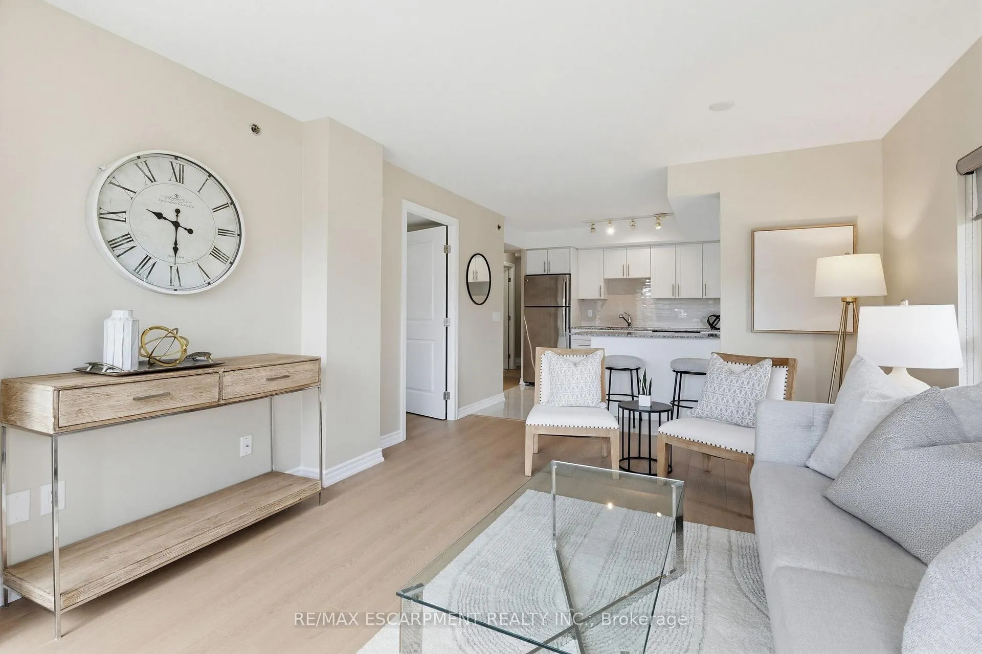 Photo 10 of Unit 204, 5001 Corporate Drive, Burlington, Uptown — HOMEH