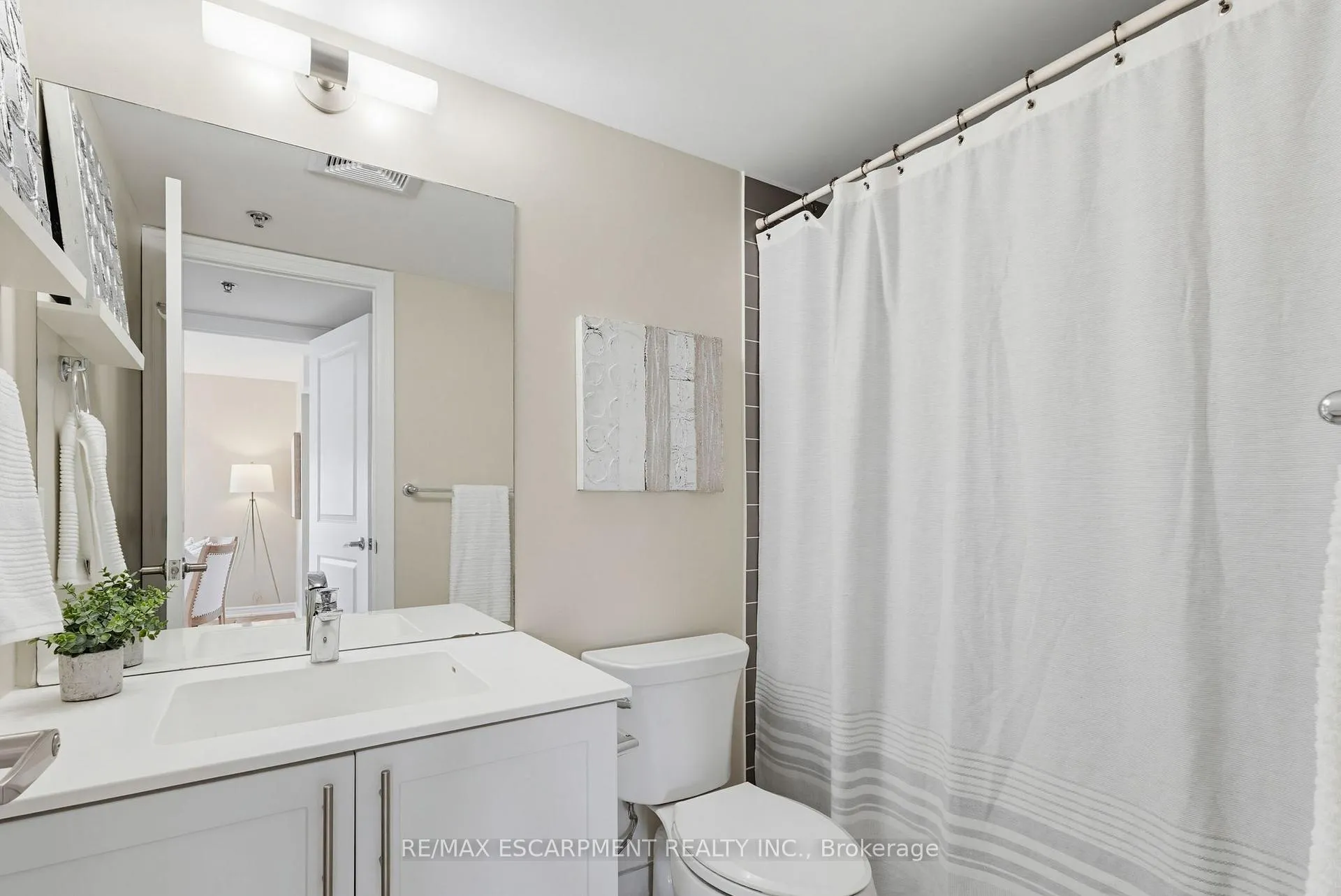Photo 13 of Unit 204, 5001 Corporate Drive, Burlington, Uptown — HOMEH