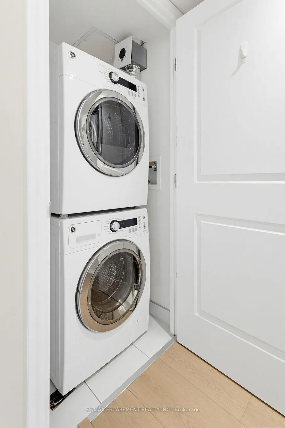 Photo 16 of Unit 204, 5001 Corporate Drive, Burlington, Uptown — HOMEH