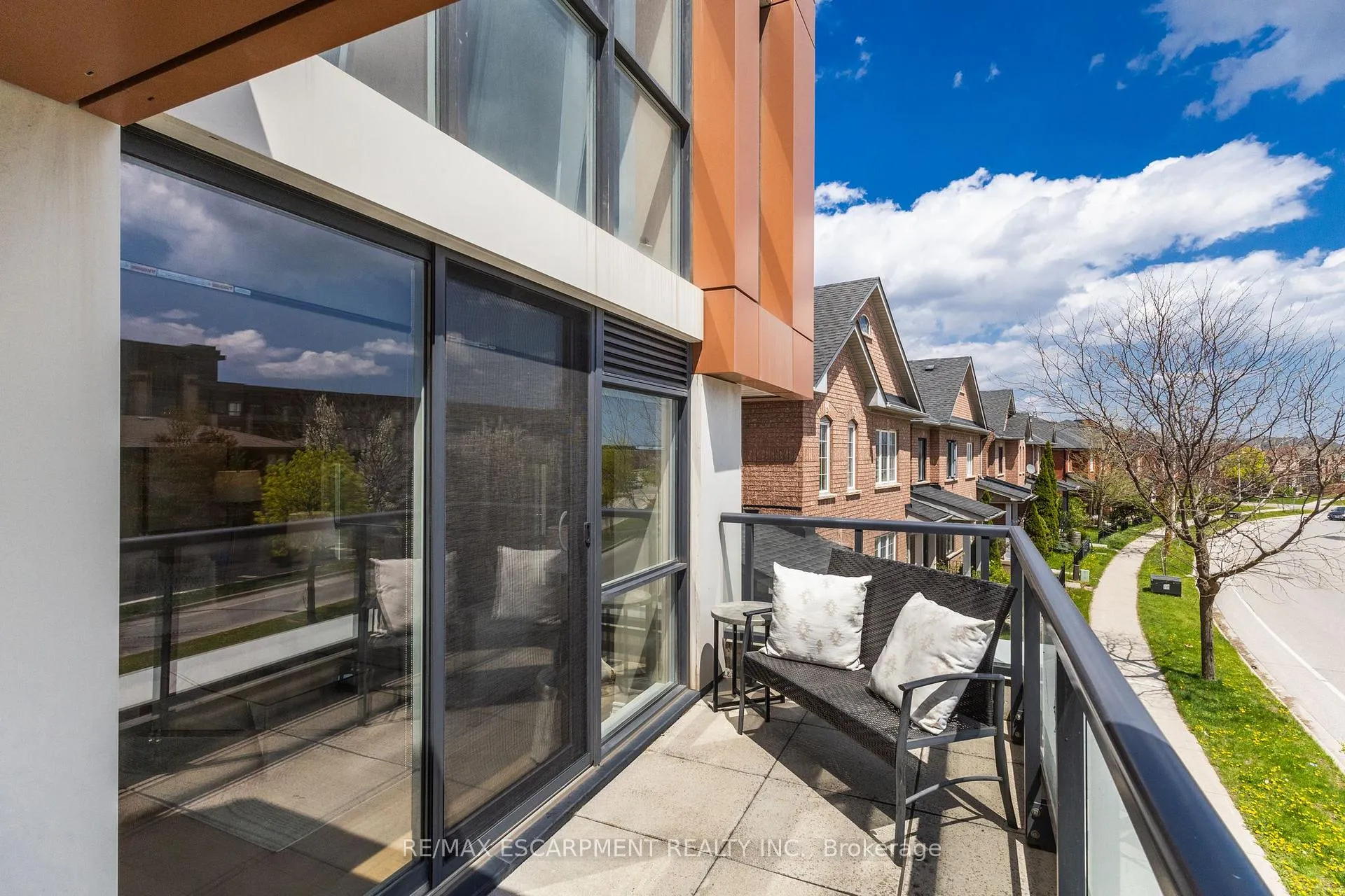 Photo 18 of Unit 204, 5001 Corporate Drive, Burlington, Uptown — HOMEH