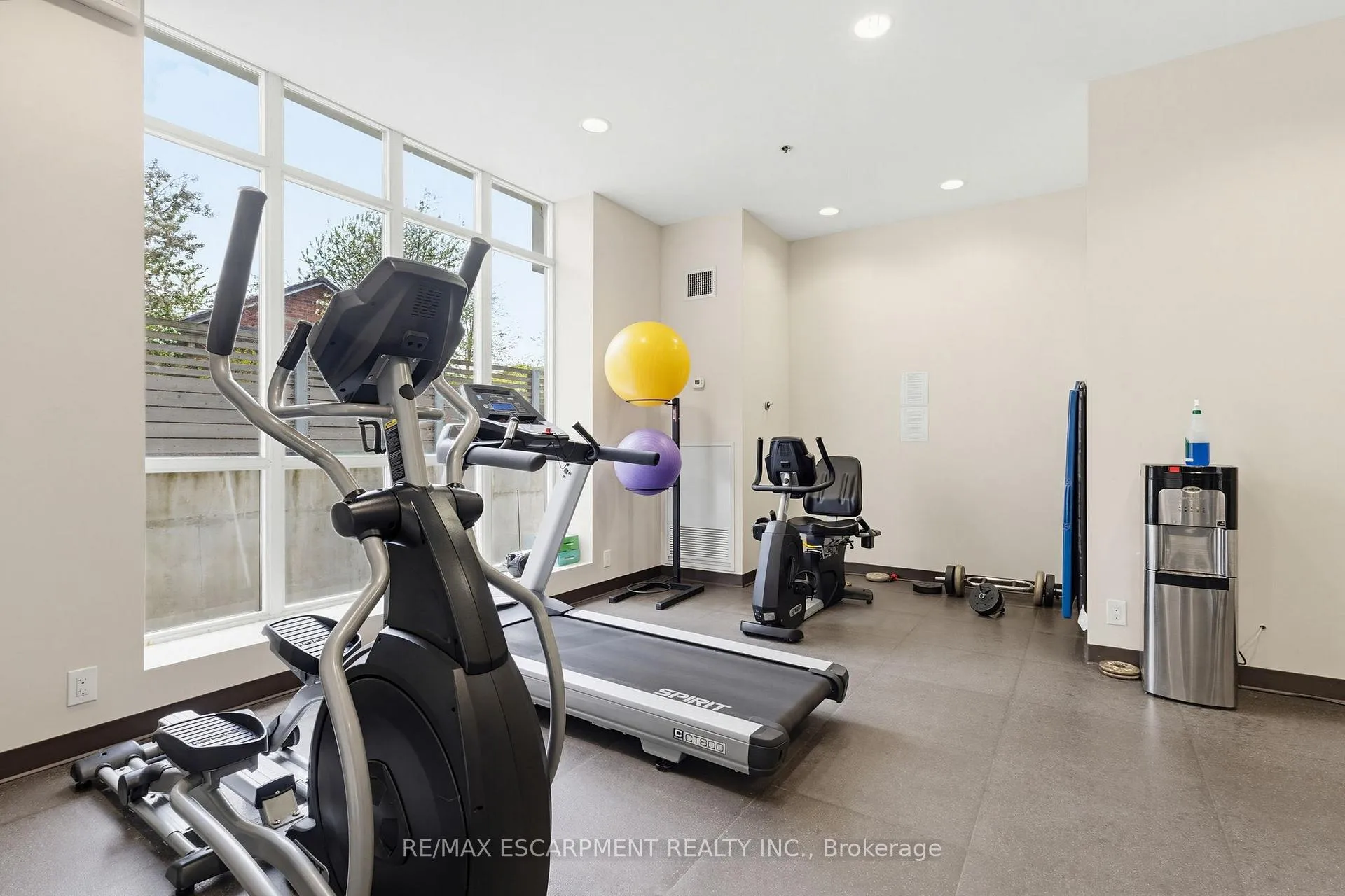 Photo 22 of Unit 204, 5001 Corporate Drive, Burlington, Uptown — HOMEH