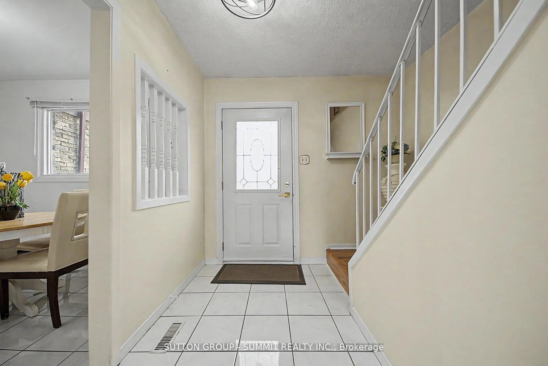 Photo 3 of Unit 61, 45 Hansen Road N, Brampton, Madoc — HOMEH