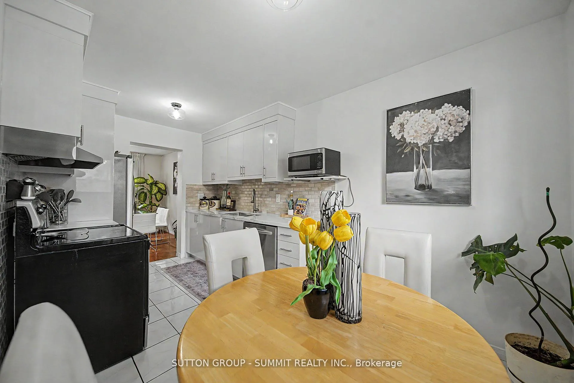 Photo 8 of Unit 61, 45 Hansen Road N, Brampton, Madoc — HOMEH