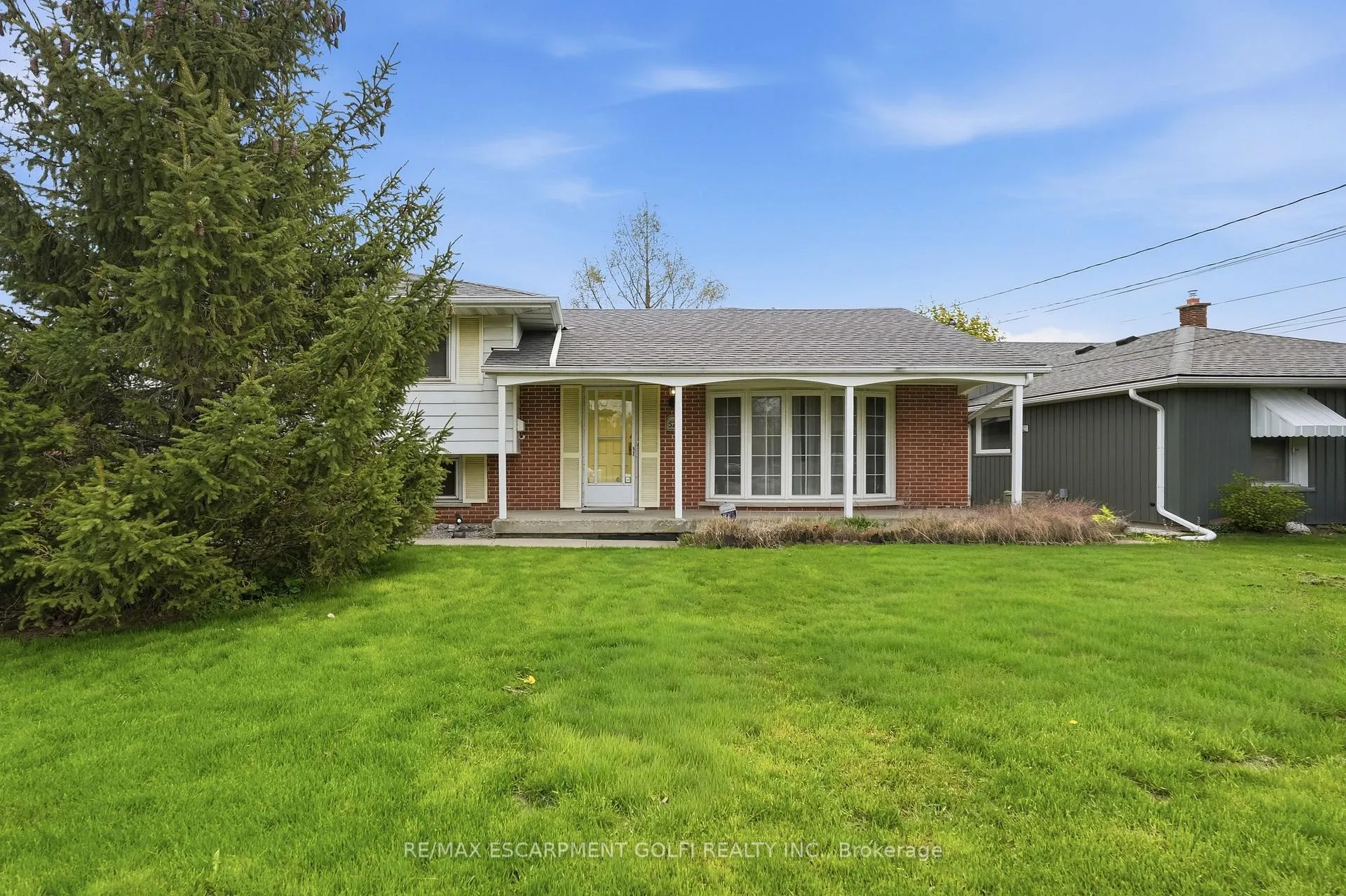 Photo 2 of 57 Galbraith Drive, Hamilton, Stoney Creek — HOMEH
