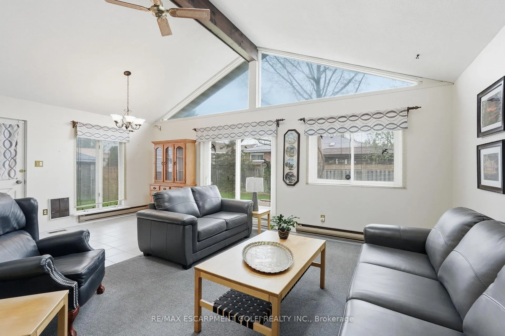 Photo 10 of 57 Galbraith Drive, Hamilton, Stoney Creek — HOMEH