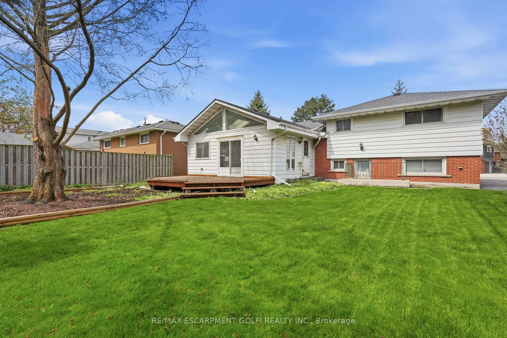 Photo 23 of 57 Galbraith Drive, Hamilton, Stoney Creek — HOMEH